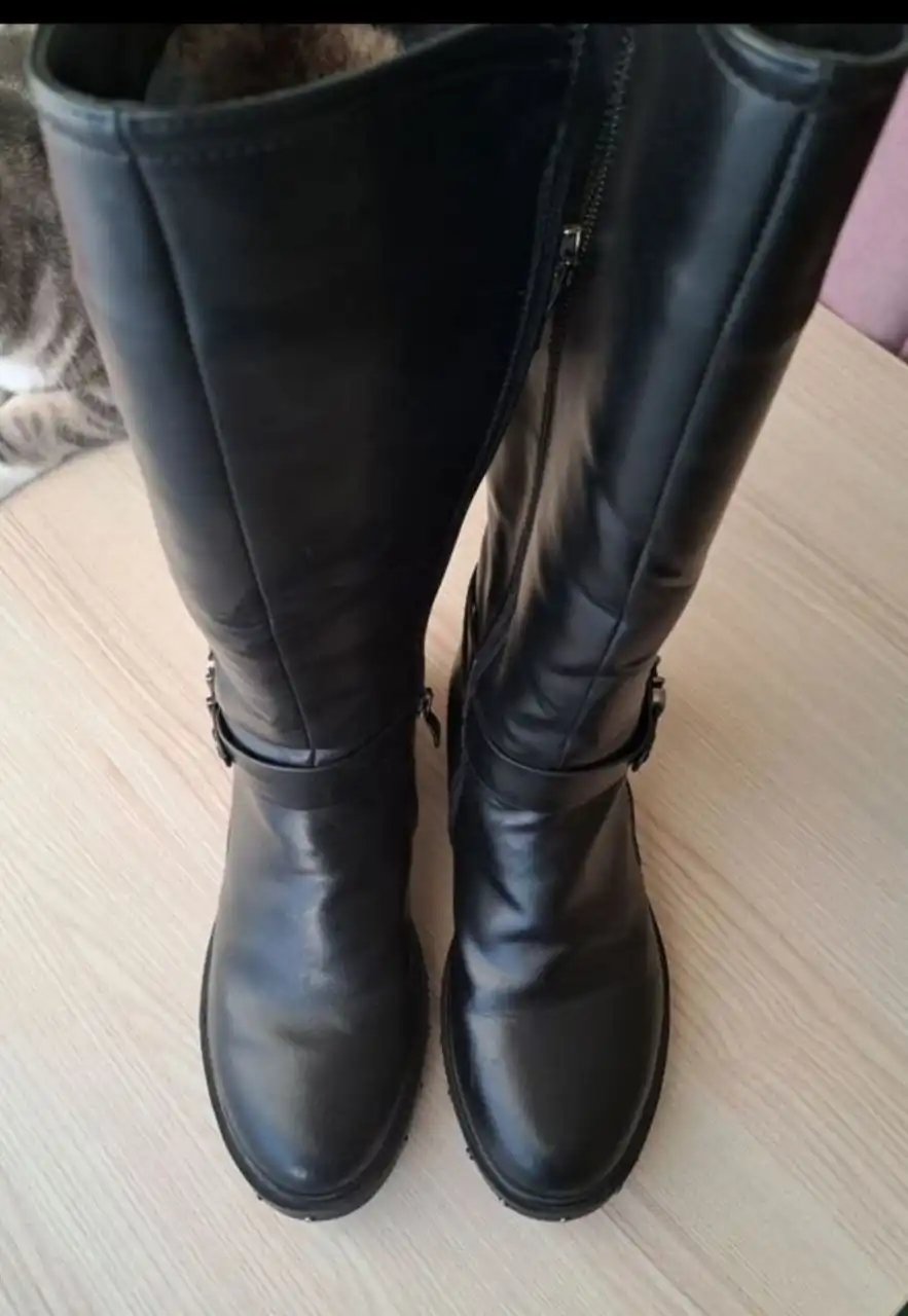 Зимние сапожки с натуральным мехом размер 38