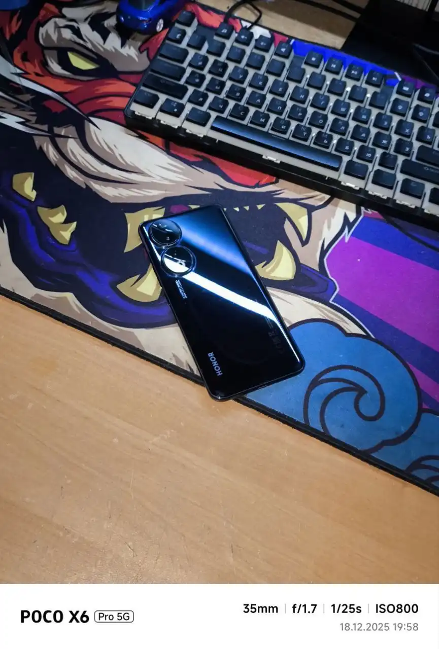 Продам телефон Honor 90