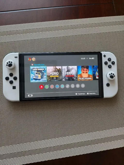 Продам Nintendo Switch OLED 64гб с аксессуарами - частное объявление в Кемерово
