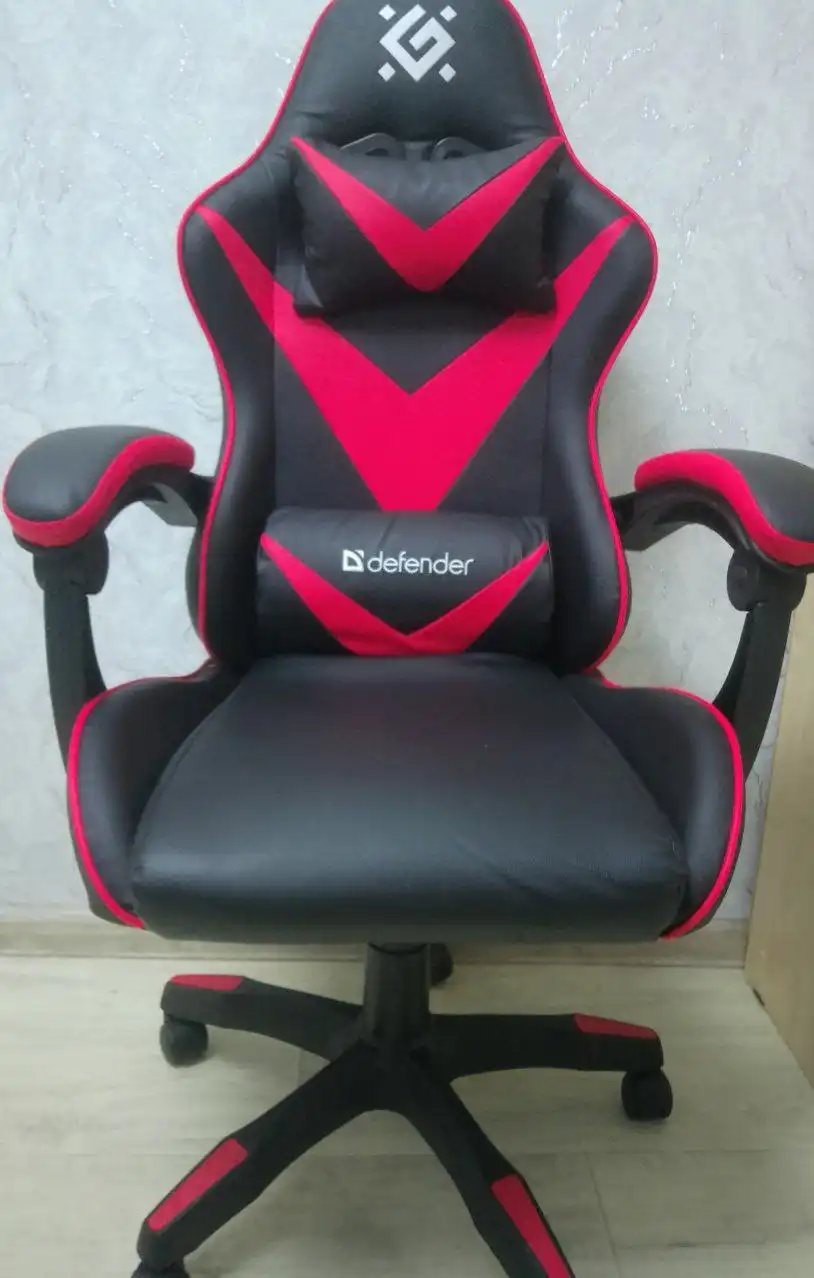 Игровое кресло Defender в новом состоянии