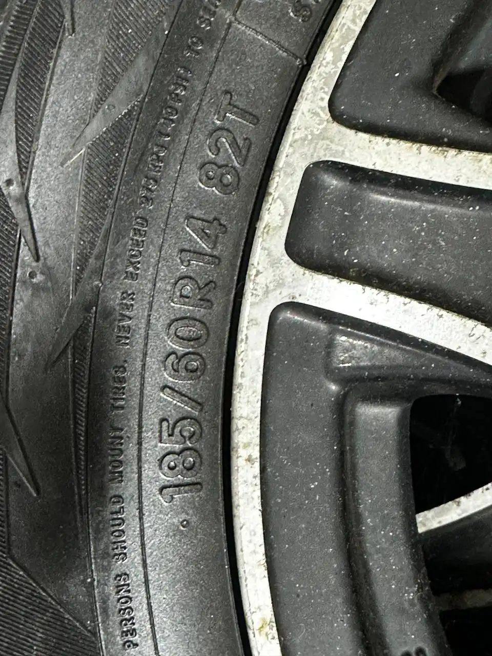 Продам комплект колес Toyo - Шины и диски (Авто) в Кемерово