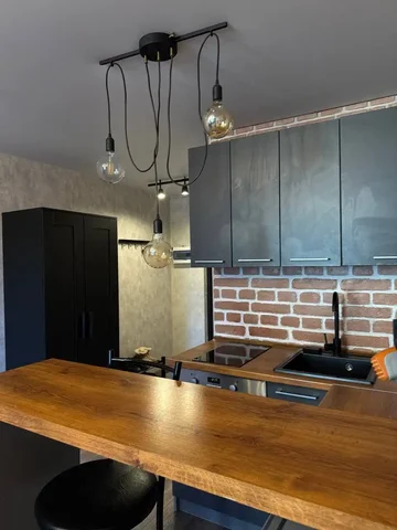 Сдам КГТ 23 кв. м в Центральном районе - Дома в Кемерово