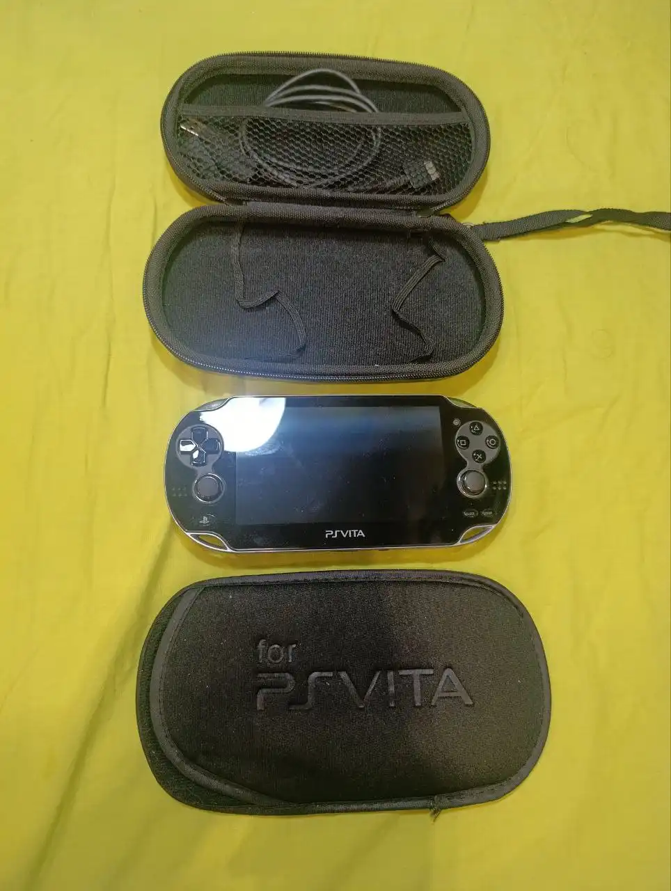 Продажа PS Vita с картой памяти и играми - Игровые консоли (Электроника) в Кемерово
