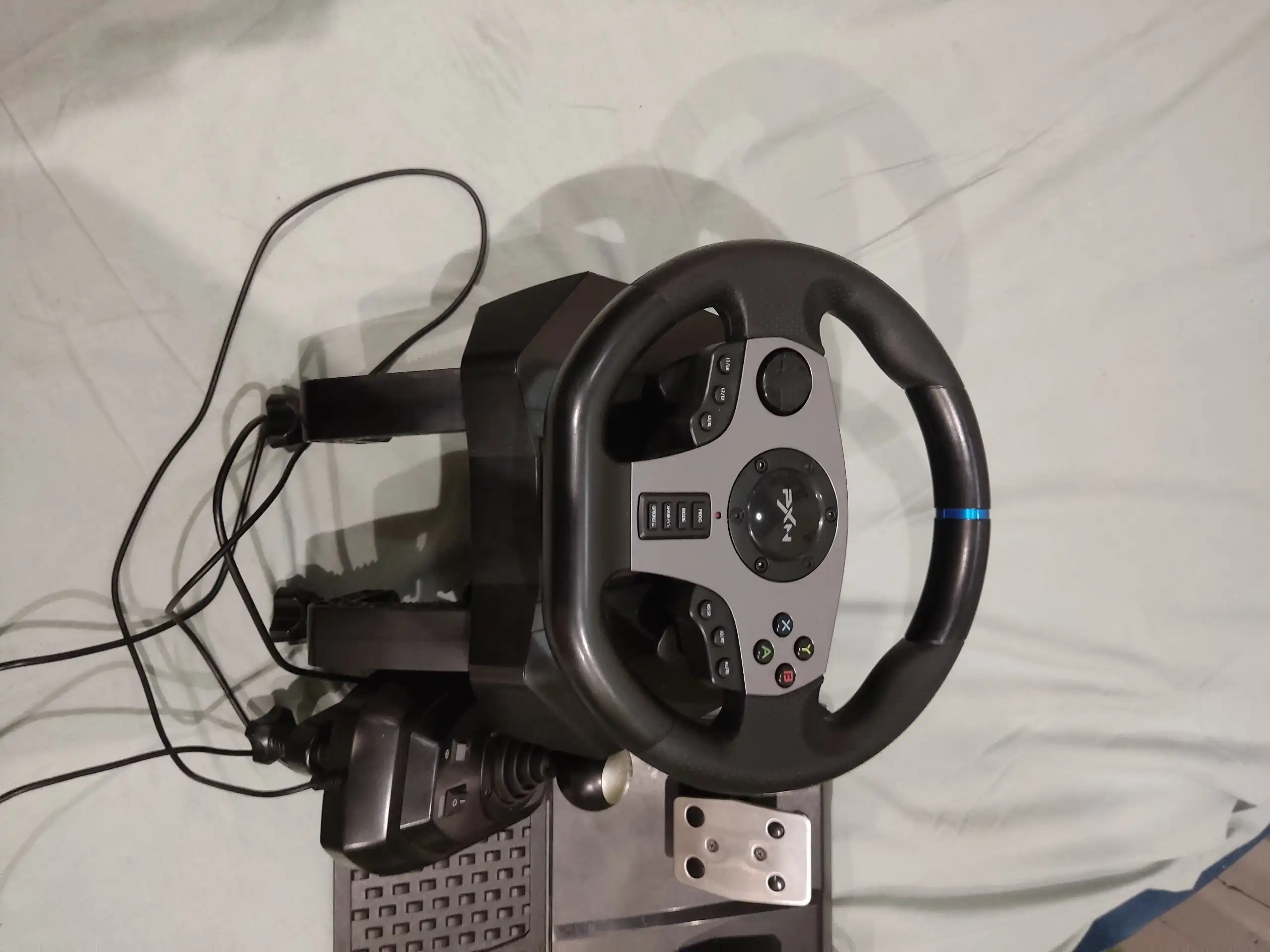 Xbox One X 1TB с геймпадом и рулем - Игровые приставки (Электроника) в Кемерово