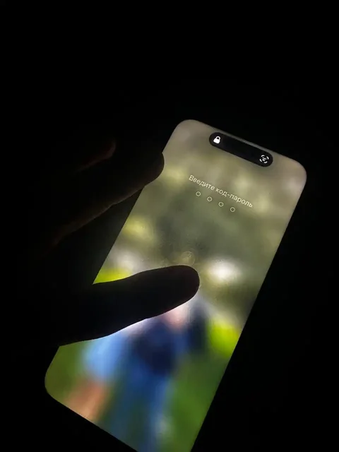 Айфон 14 Pro Max с разбитой задней крышкой - Электроника в Уфа