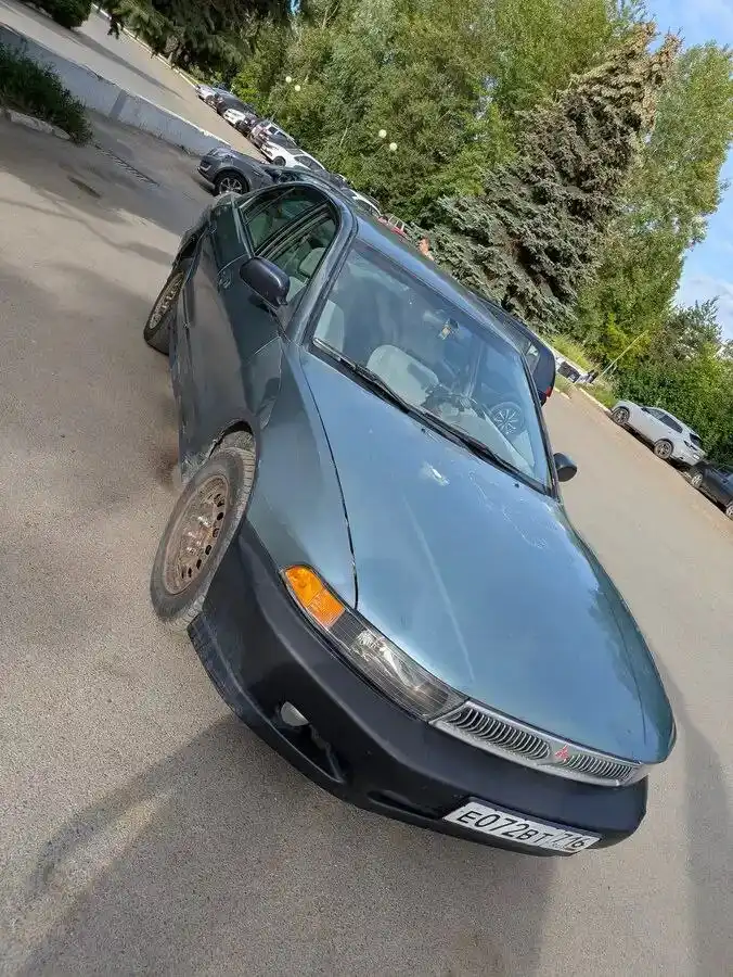 Mitsubishi Galant 8 USA 2.4 литра 4G64 срочная продажа