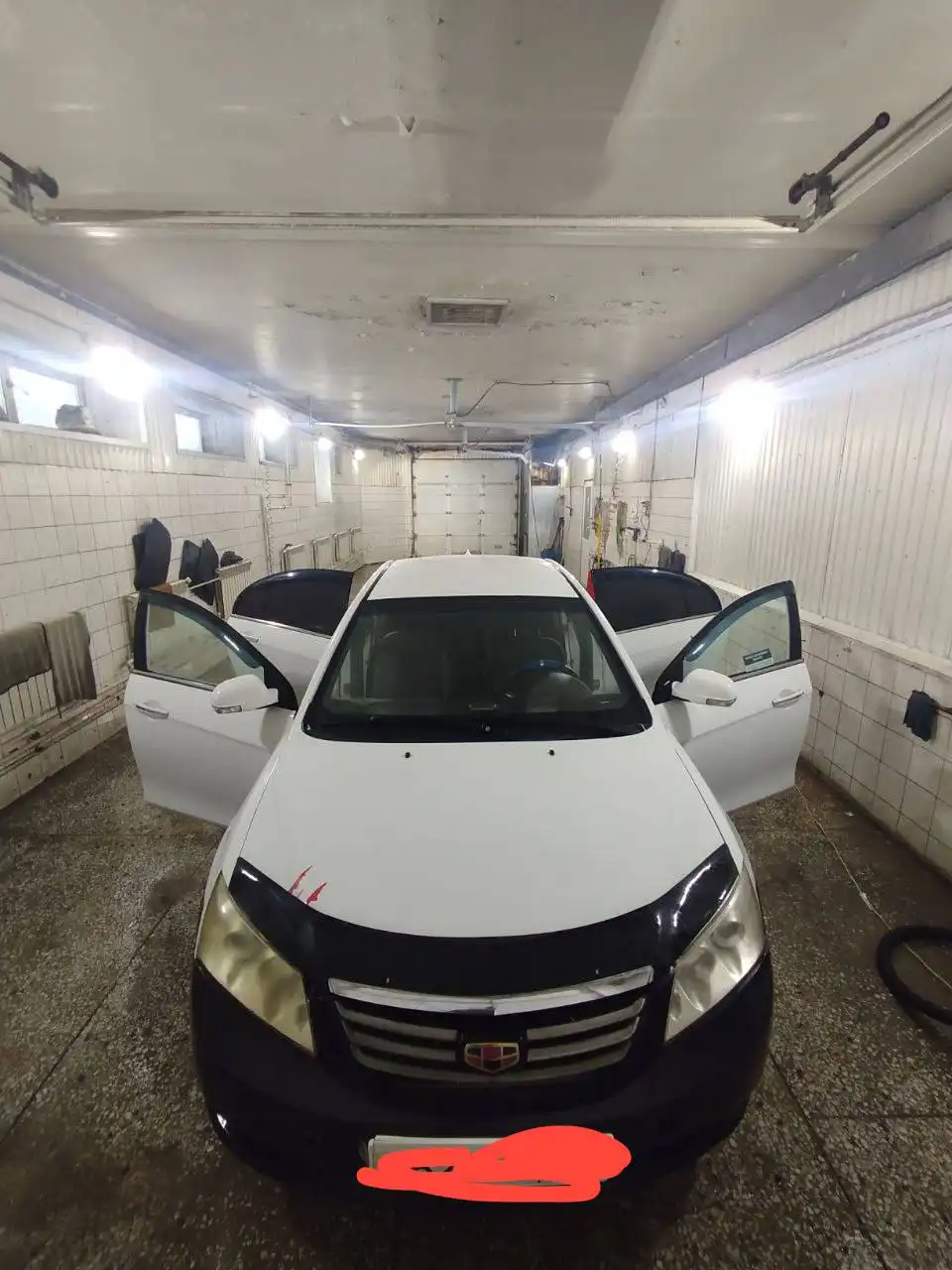 Geely Emgrand EC7 2013 года