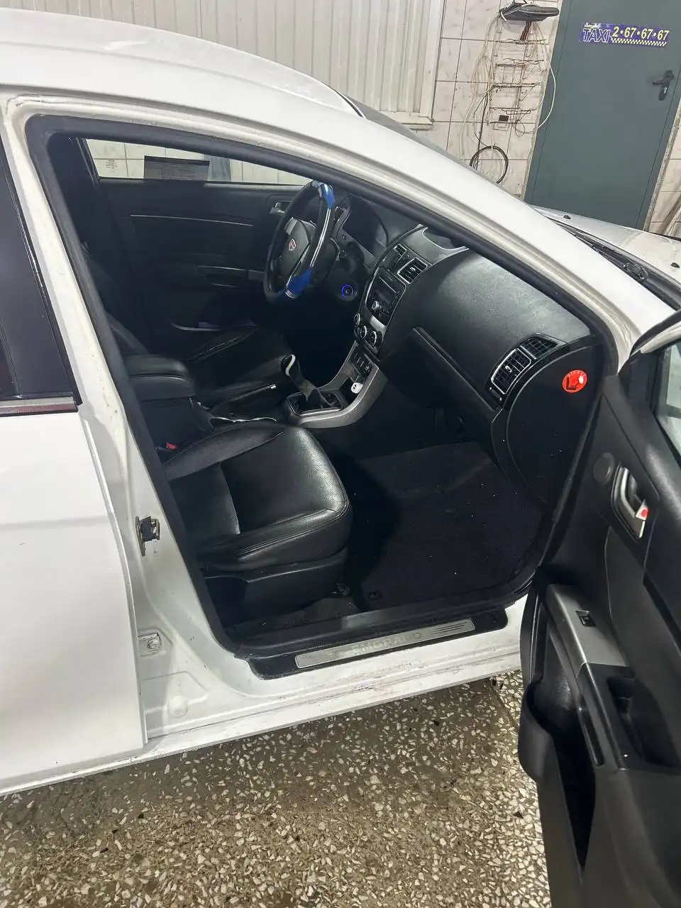 Geely Emgrand EC7 2013 года