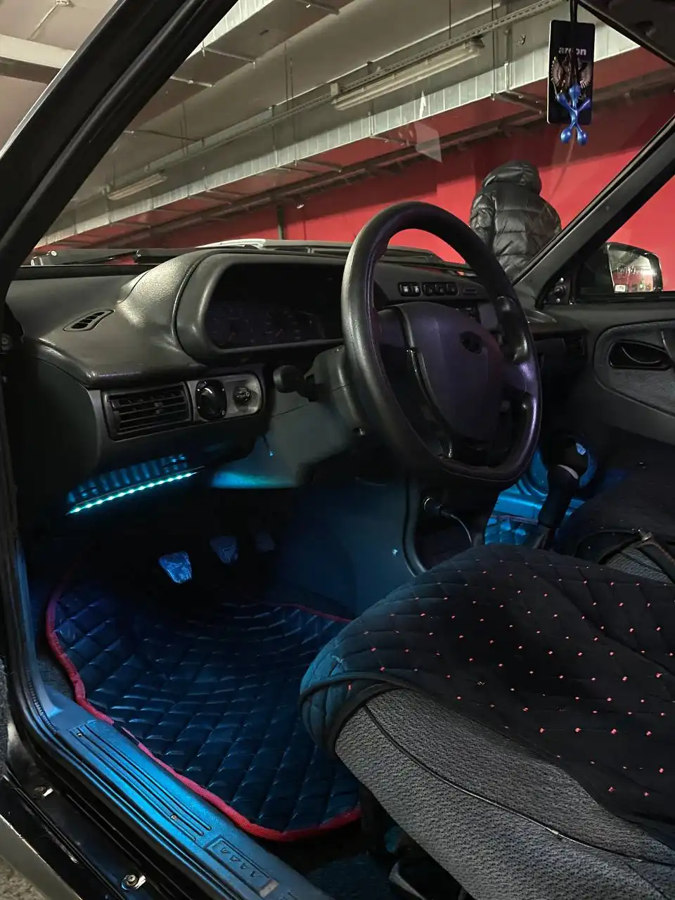 Продам ВАЗ 2115 2008 года с тюнингом