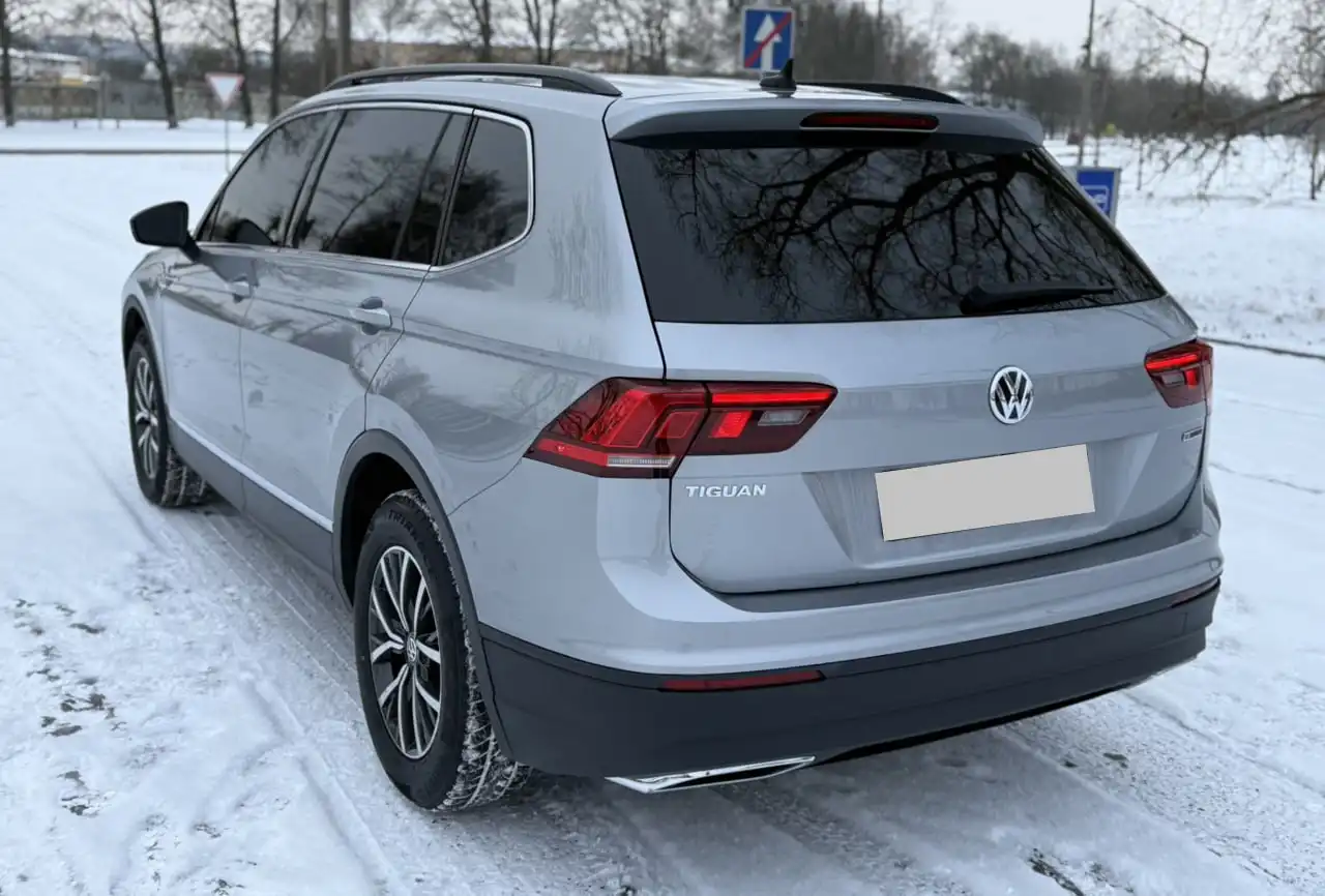 Volkswagen Tiguan 2020, пробег 91 тыс. км, бензин 2.0, автомат, полный привод - Легковые автомобили (Авто) в Уфа