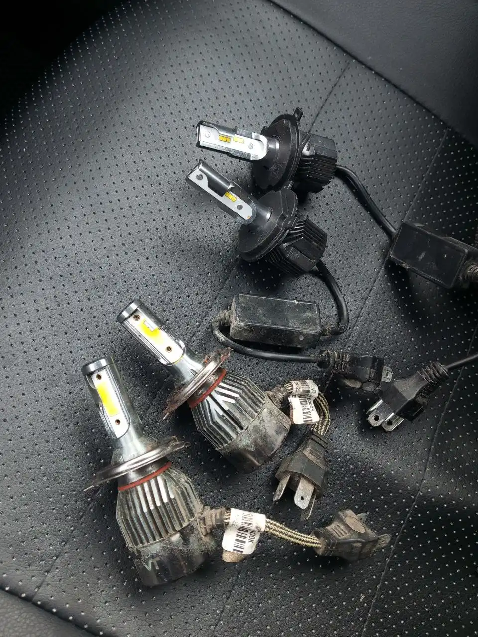 Продам лампы Н4 и туманки на ВАЗ - Автолампы и оптика (Запчасти) в Уфа