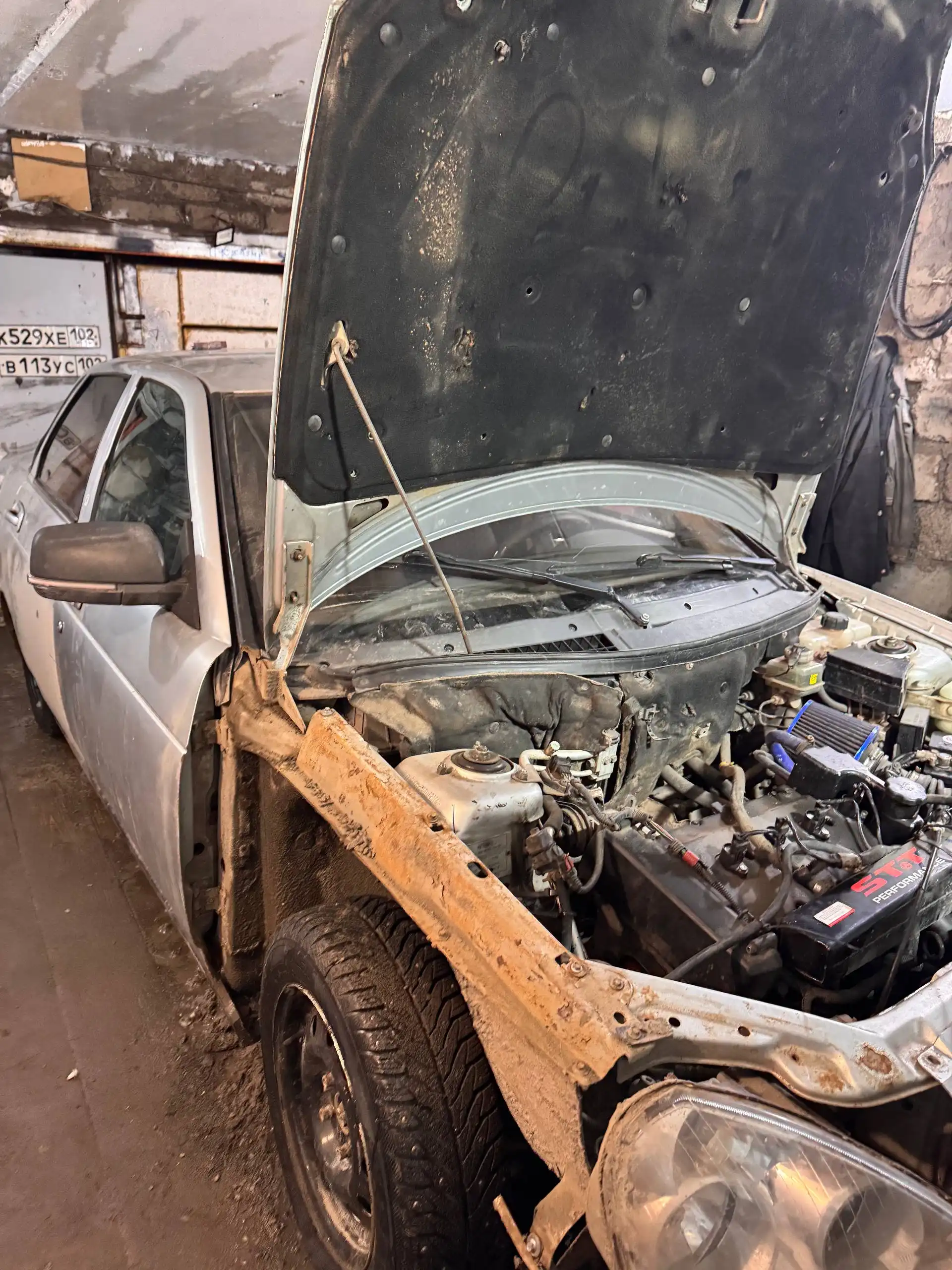 Продажа автомобиля ВАЗ Приора с повреждениями и запчастями - Легковые автомобили (Авто) в Уфа