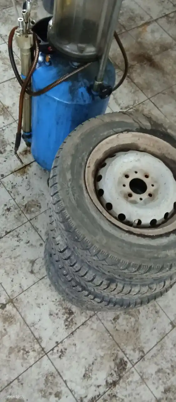 Продажа зимней резины R13 175/70 со штампами - Шины и диски (Авто) в Уфа