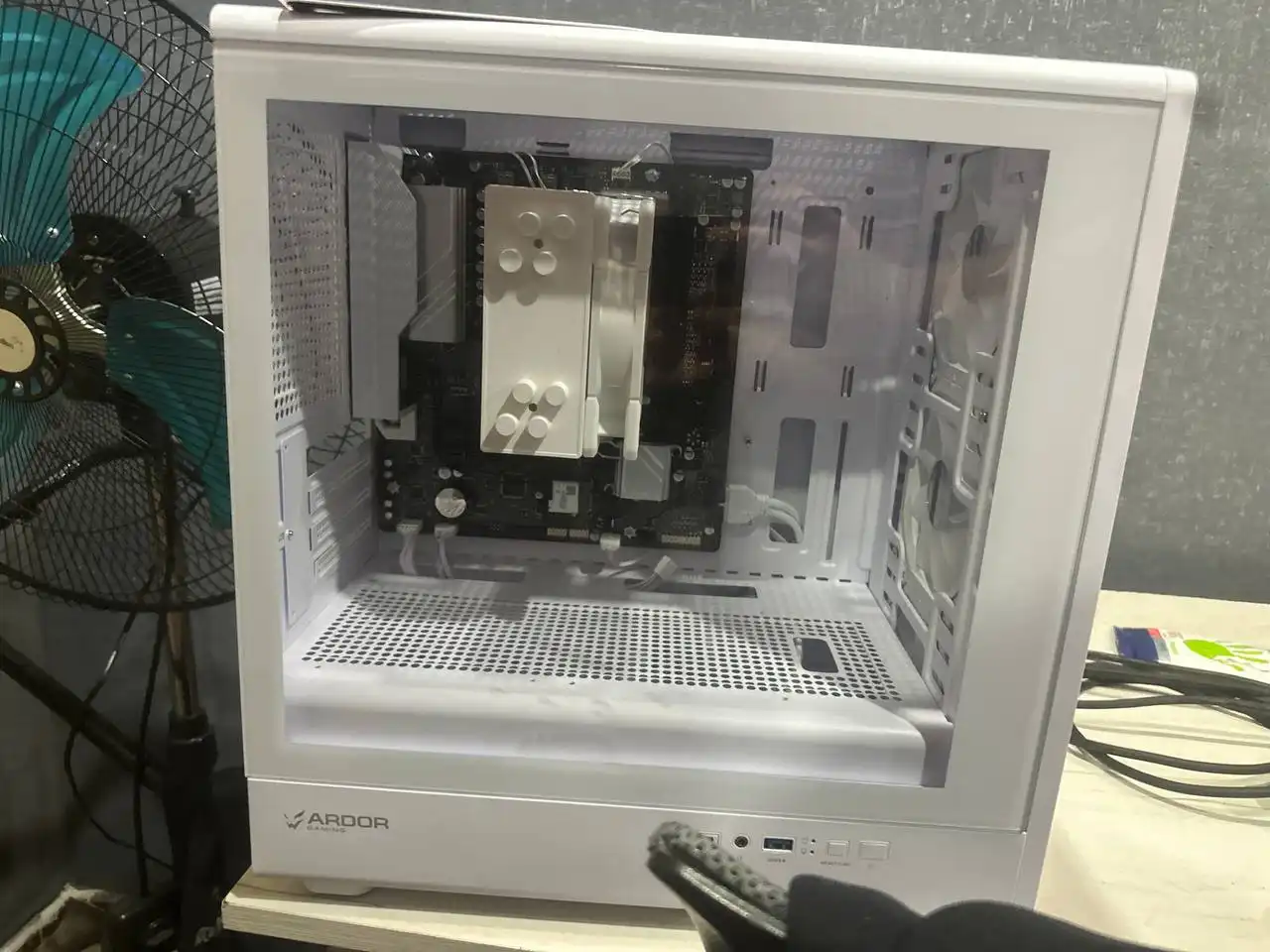 Компьютерная сборка Gigabyte 650 wifi с корпусом башня - Компьютерные комплектующие (Электроника) в Уфа