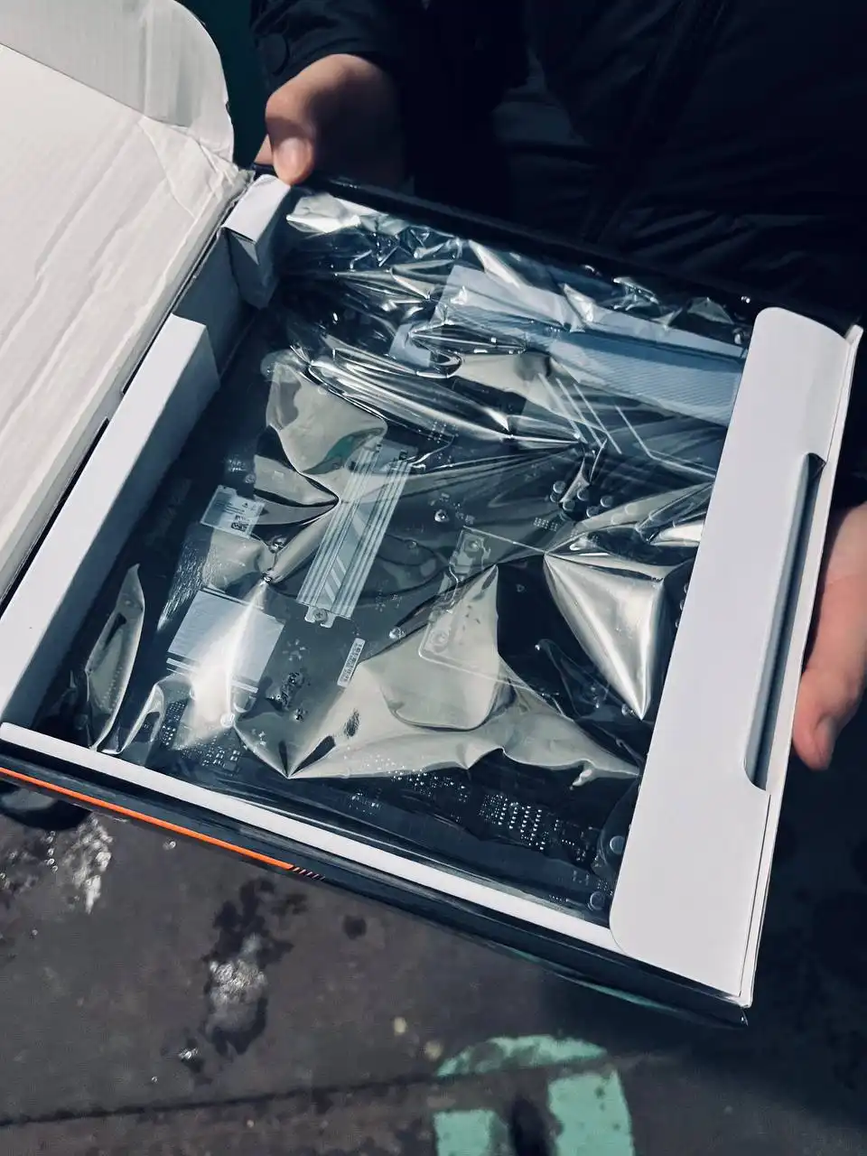 Компьютерная сборка Gigabyte 650 wifi с корпусом башня - Компьютерные комплектующие (Электроника) в Уфа