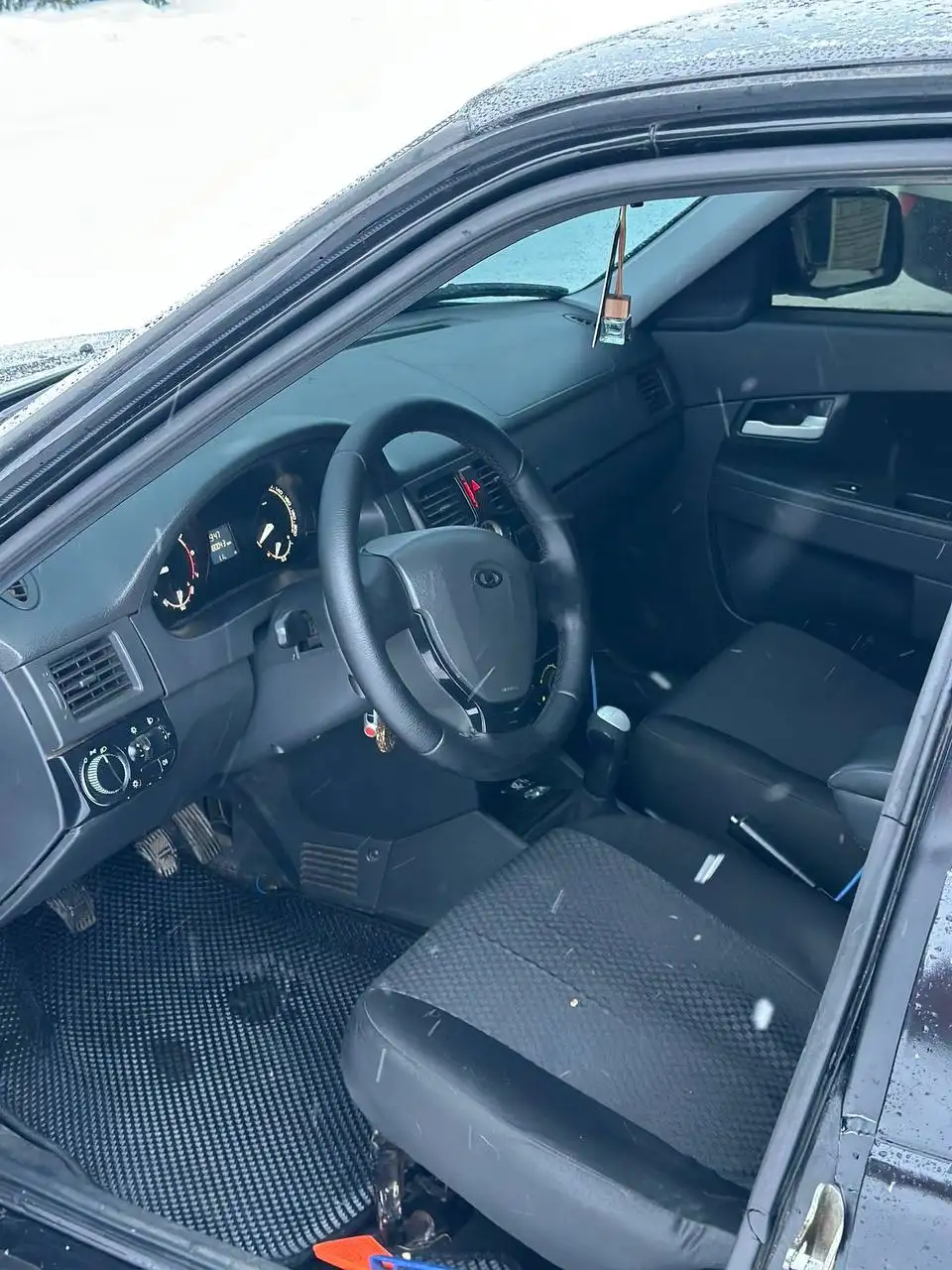 Продажа Лада Приора 2013 года - Легковые автомобили (Авто) в Туймазы