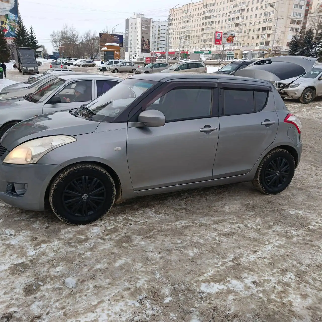 Продажа Suzuki Swift 2011 года - Легковые автомобили (Авто) в Неизвестно