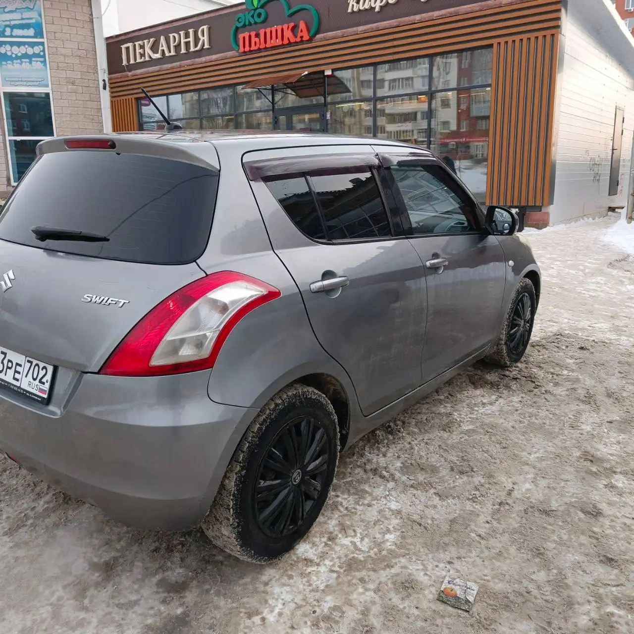 Продажа Suzuki Swift 2011 года - Легковые автомобили (Авто) в Неизвестно