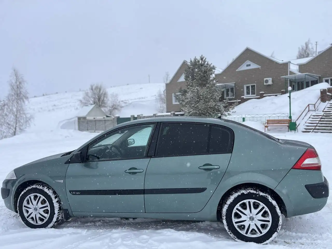 Продажа Renault Megane 2 рестайлинг 2006 года - Легковые автомобили (Авто) в Неизвестно