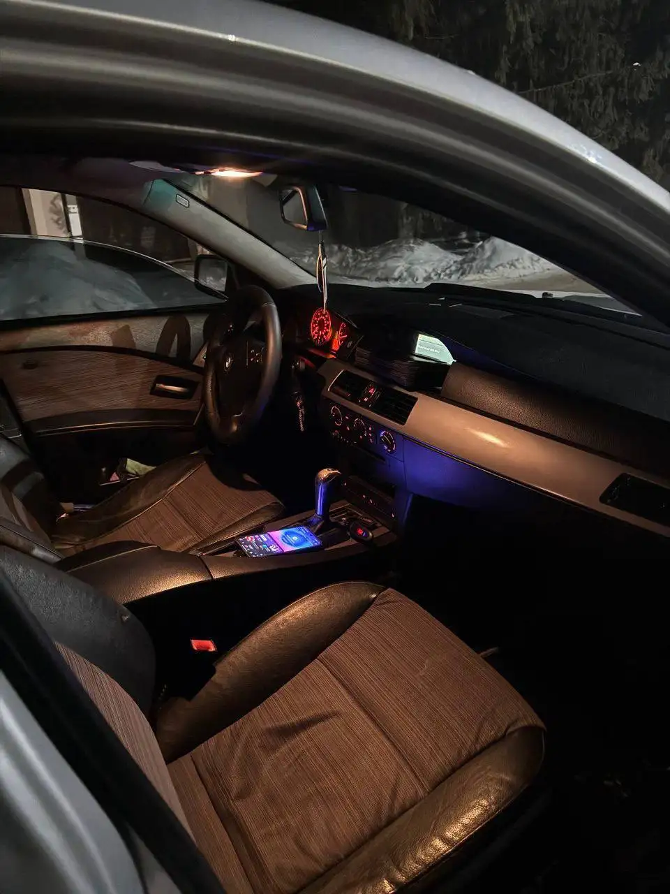 BMW E60 2004 года - Легковые автомобили (Авто) в Неизвестно