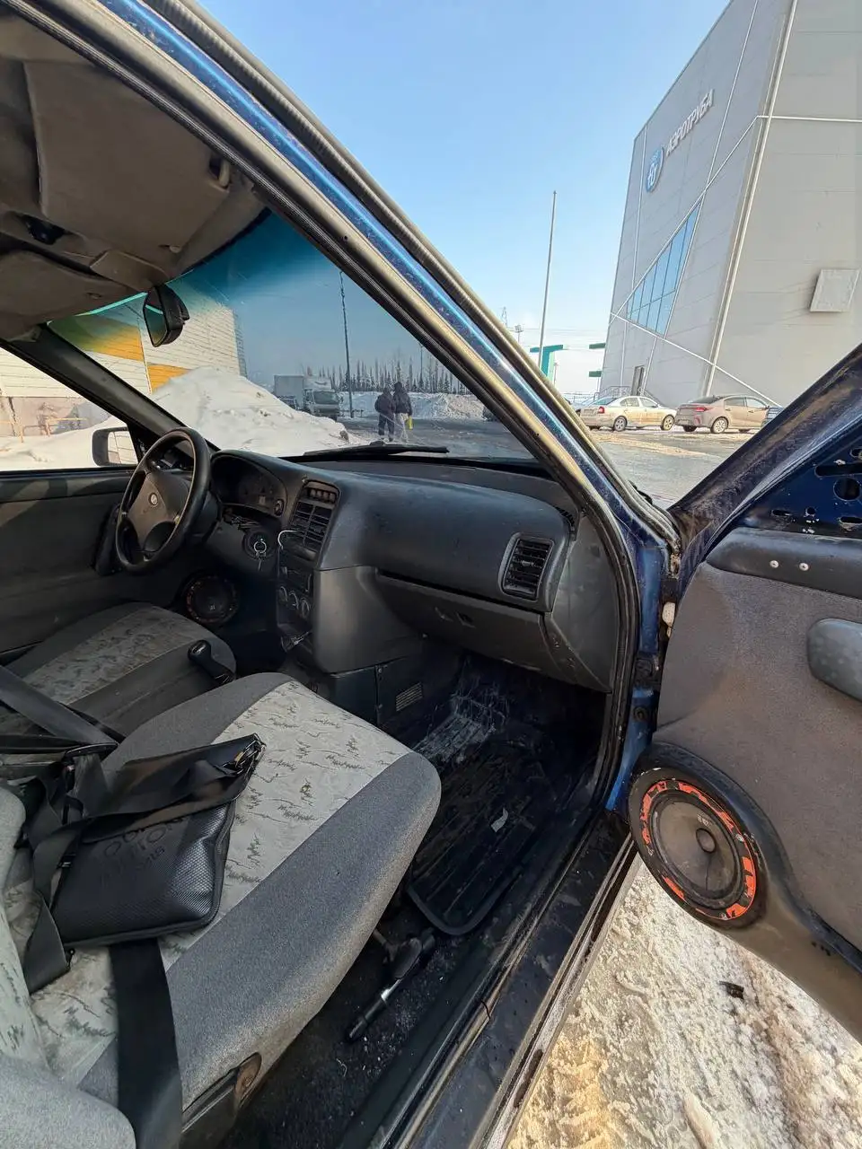 ВАЗ 2112 2008 года с коробкой и генератором, обмен/продажа - Авто в Неизвестно