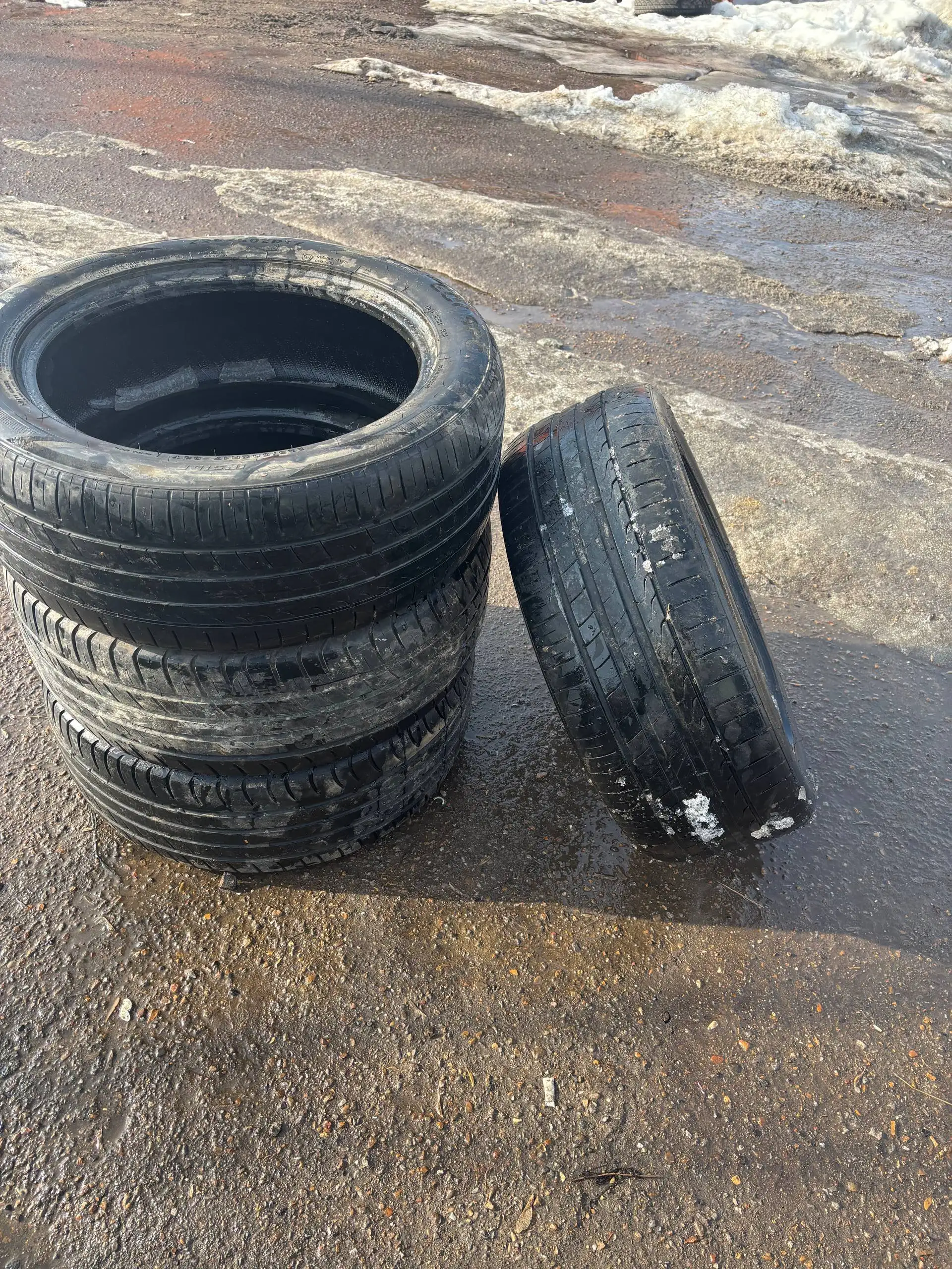 Резина 225/50/17 - Шины и диски (Авто) в Неизвестно