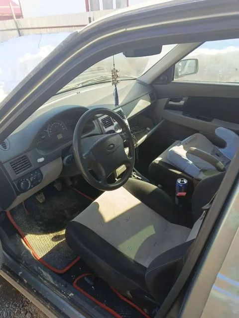 Продажа автомобиля LADA Priora 2011 года - Авто в Неизвестно