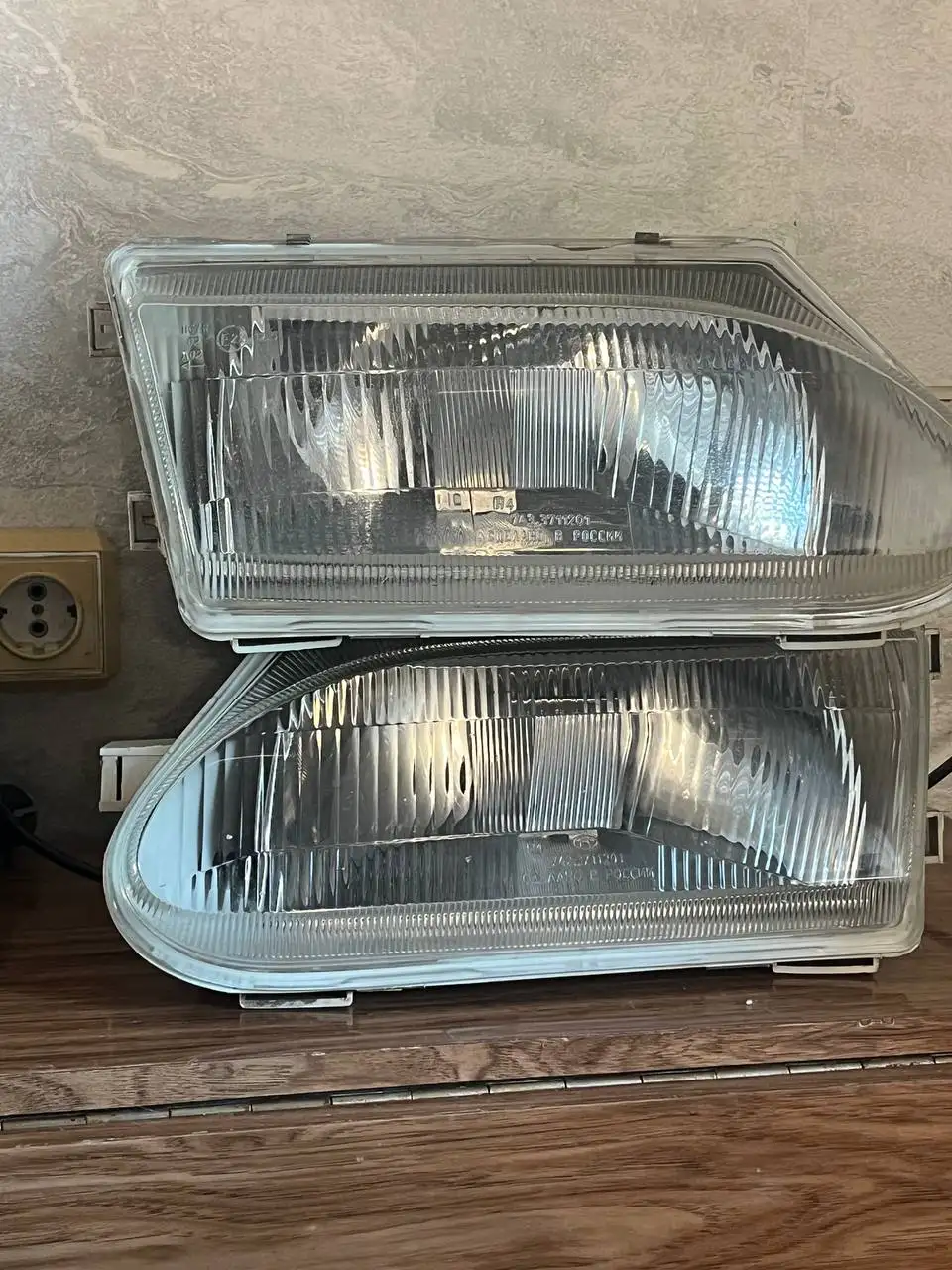 Фары на 14 комплект в отличном состоянии - Автосвет (Запчасти) в Неизвестно