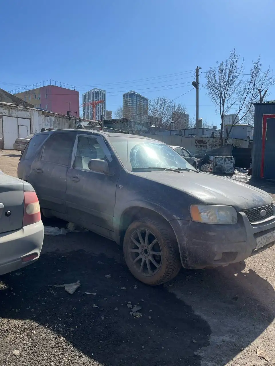 Продажа Ford Escape - Внедорожник (Авто) в Неизвестно