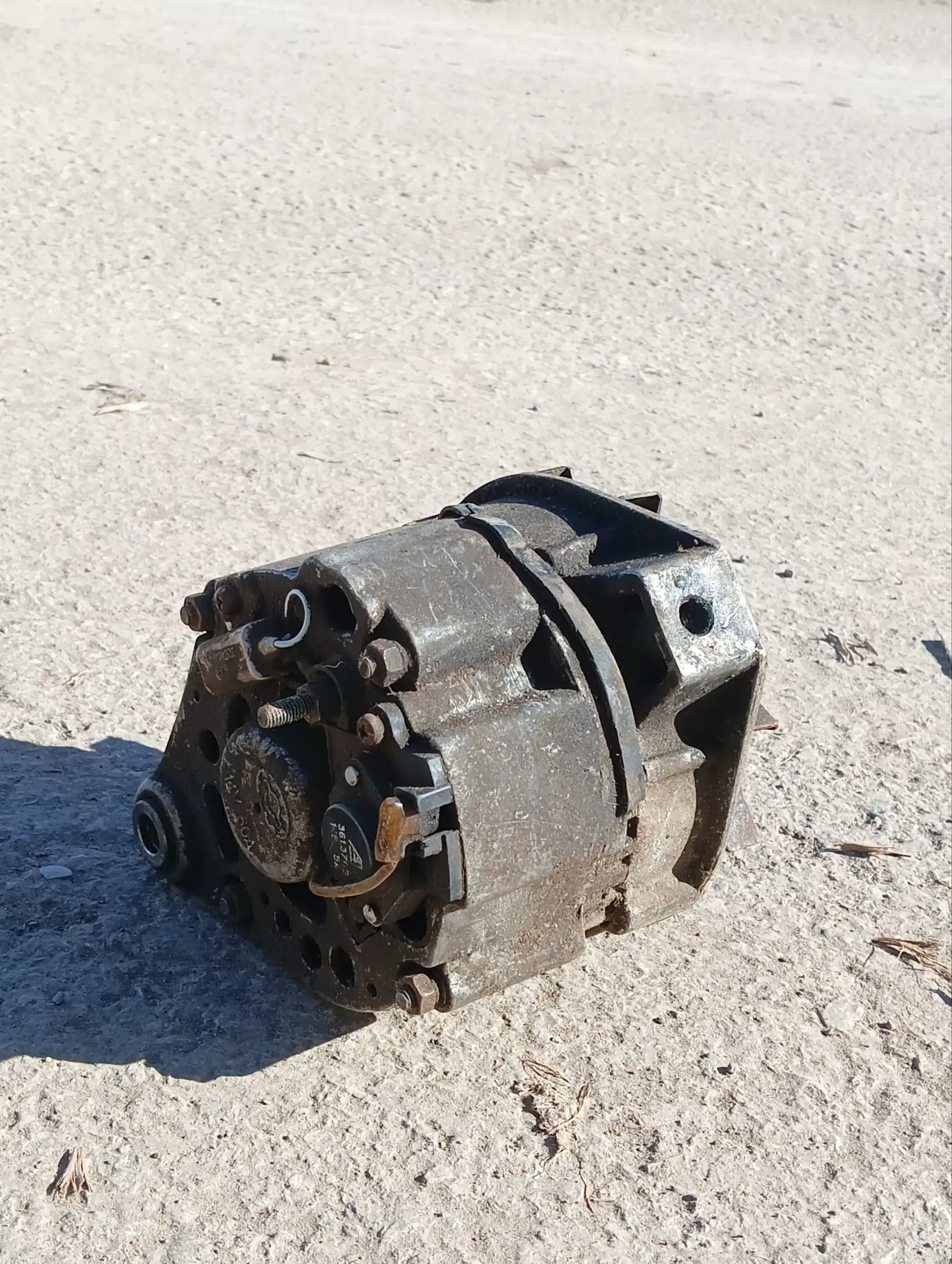 Продажа автомобильных запчастей и инструментов - Автомобильные запчасти (Запчасти) в Неизвестно