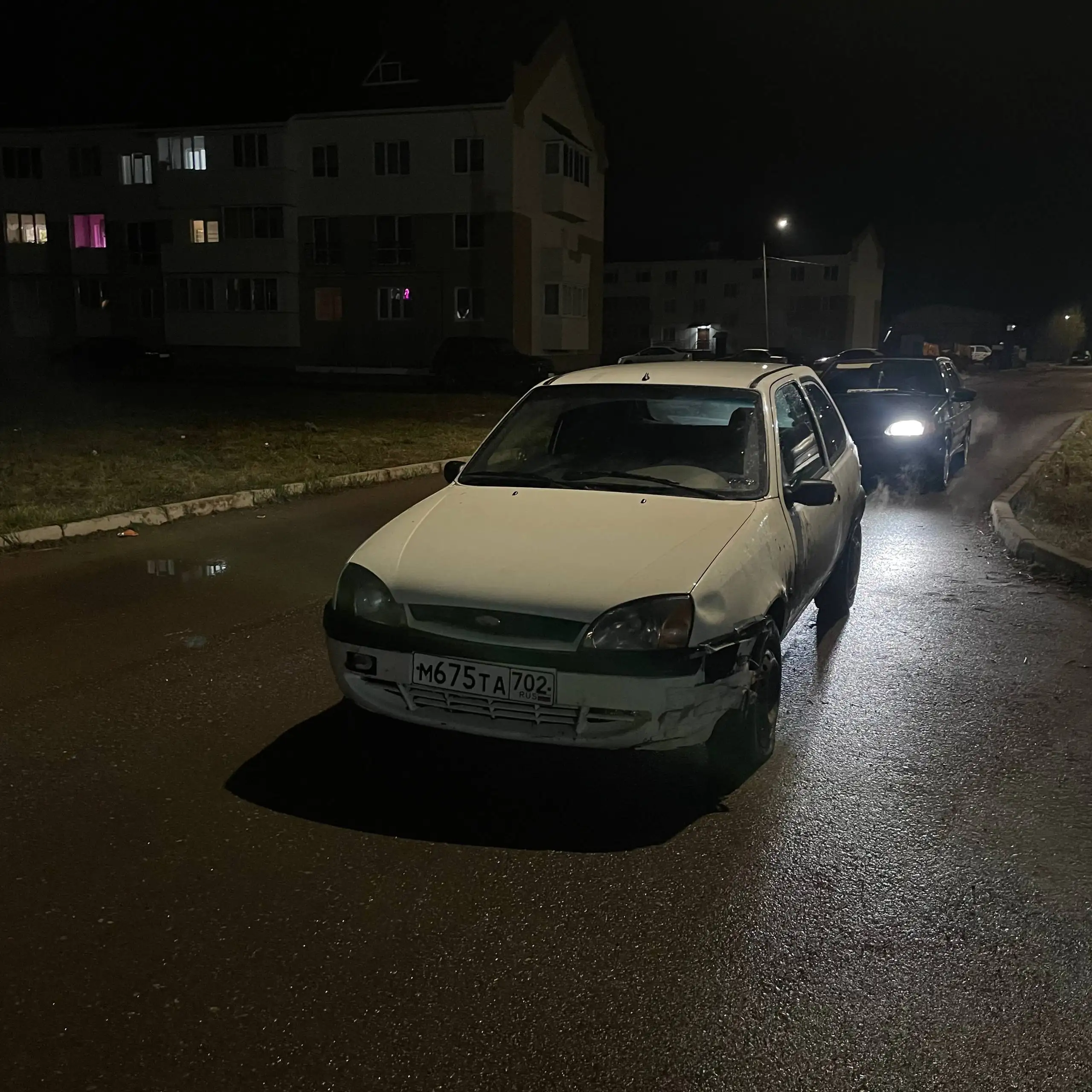 Форд Фиеста 2000 года - Легковые автомобили (Авто) в Неизвестно