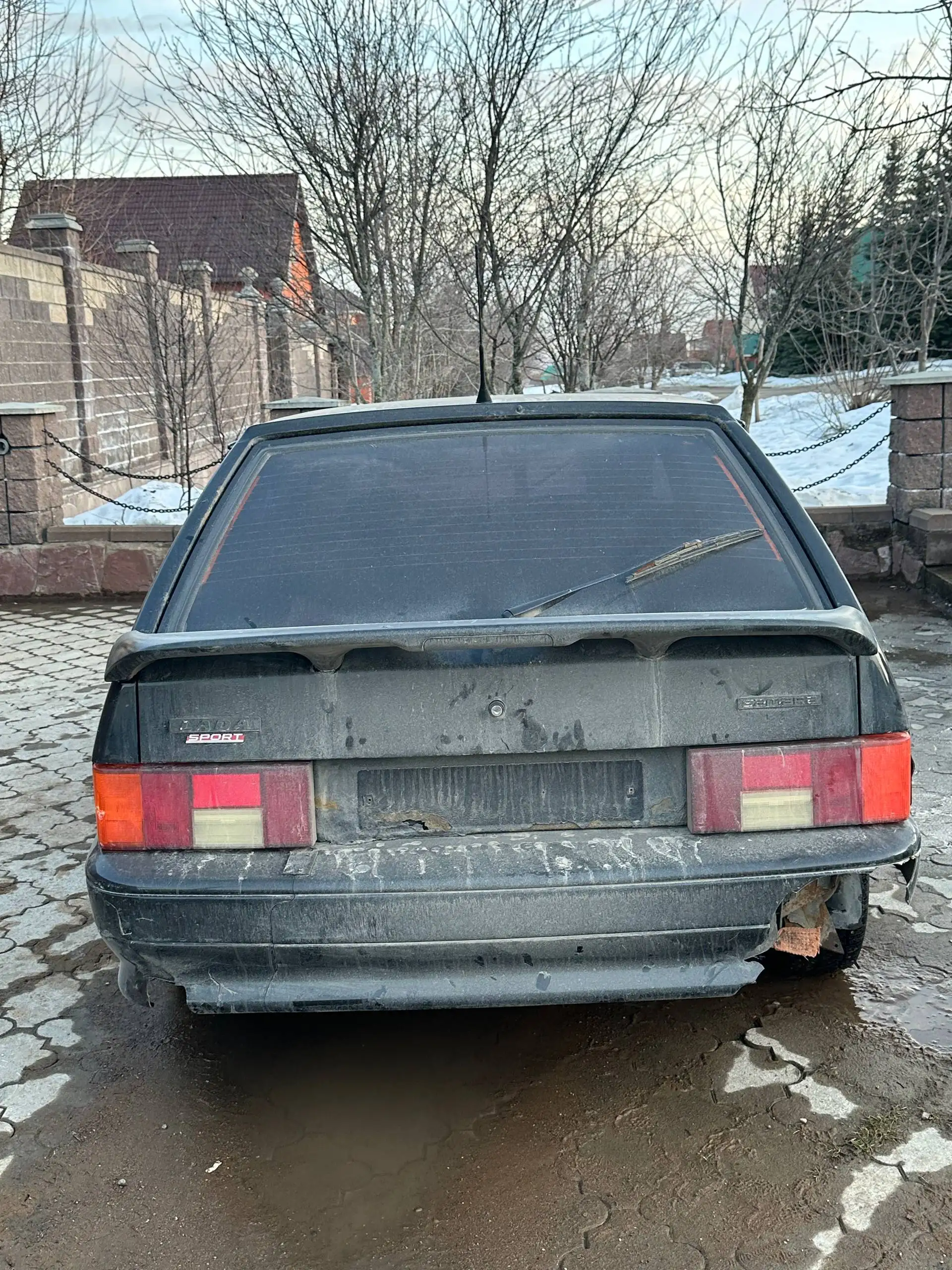 Продажа автомобиля 2012 года с технически исправным мотором - Авто в Неизвестно