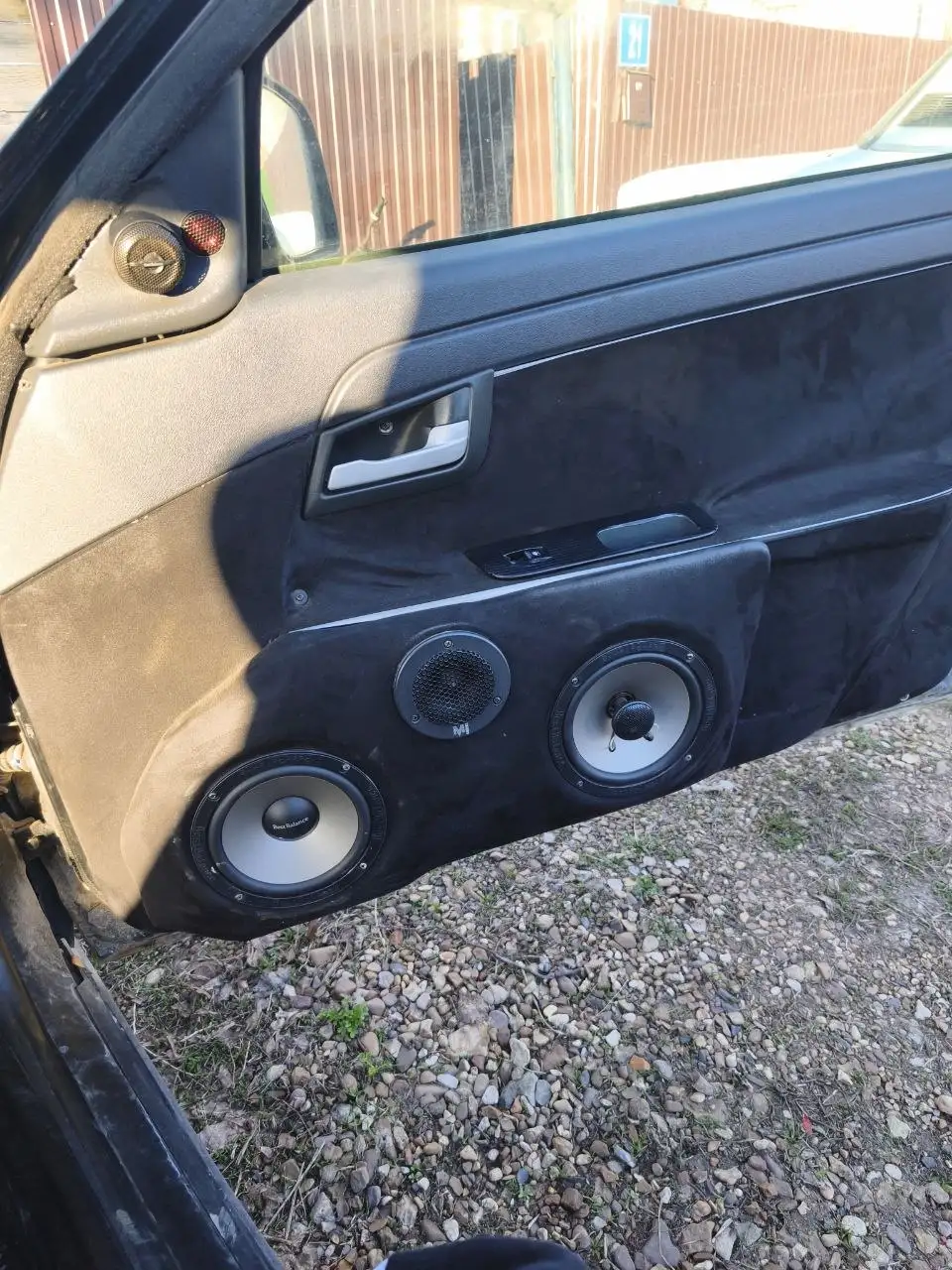 Автомобиль с улучшенными характеристиками и полной комплектацией - Авто в Неизвестно