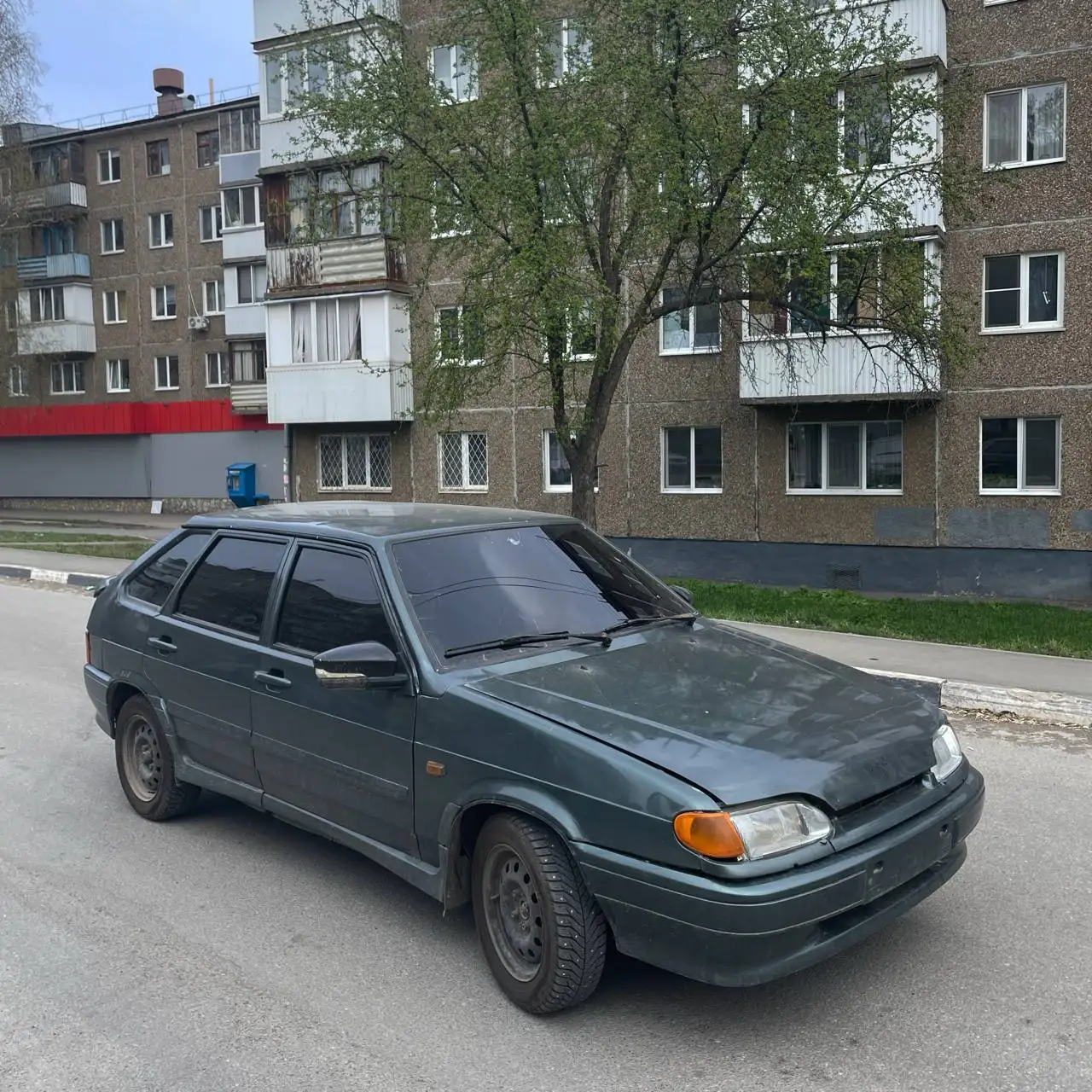 Продается ВАЗ 2114 2010 года - Легковые автомобили (Авто) в Неизвестно