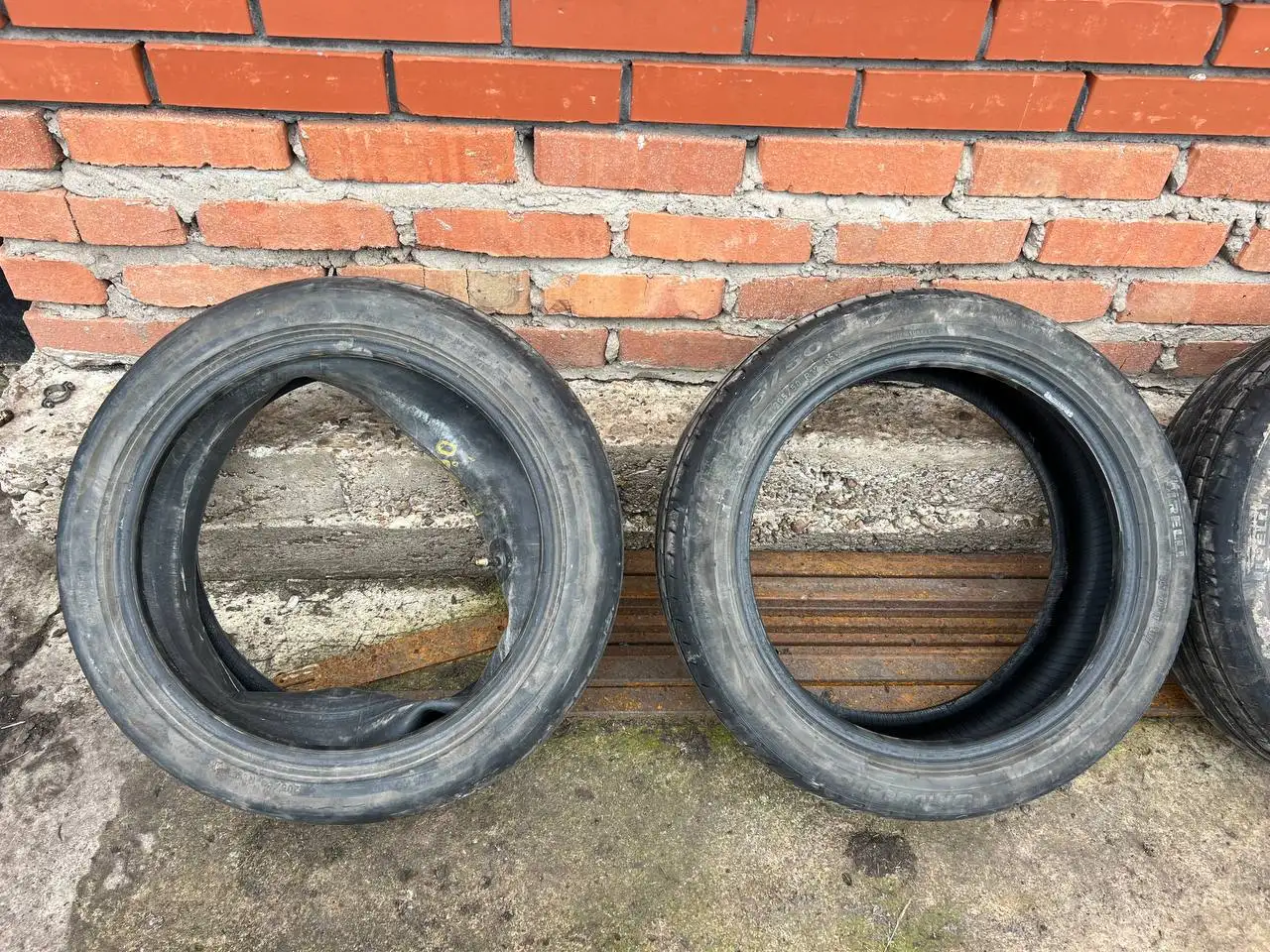 Шины Pirelli Cinturato P7 и Kumho Ecowing ES01KH27 - Шины и диски (Авто) в Неизвестно