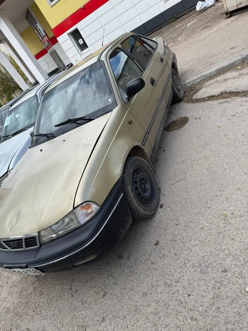 Полностью обвешанный внедорожник - Авто в Неизвестно