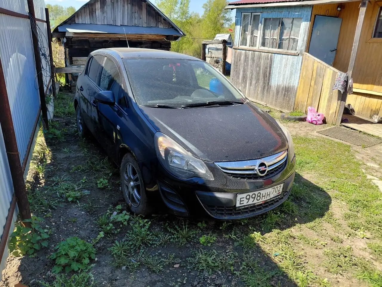 Opel Corsa 2014 года - Авто в Неизвестно