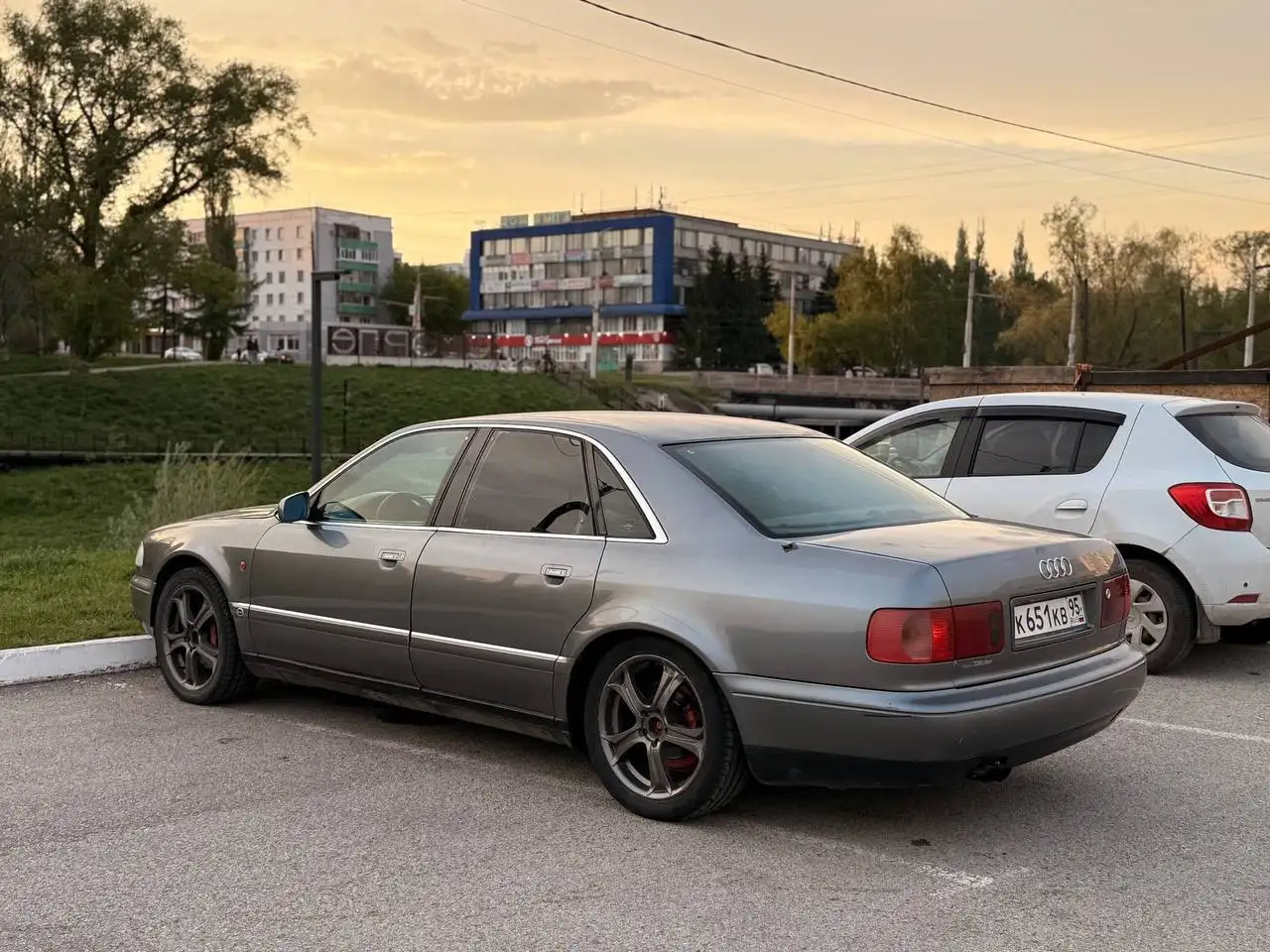 Ауди А8 Д2 2.8 механика - Автомобили (Авто) в Неизвестно