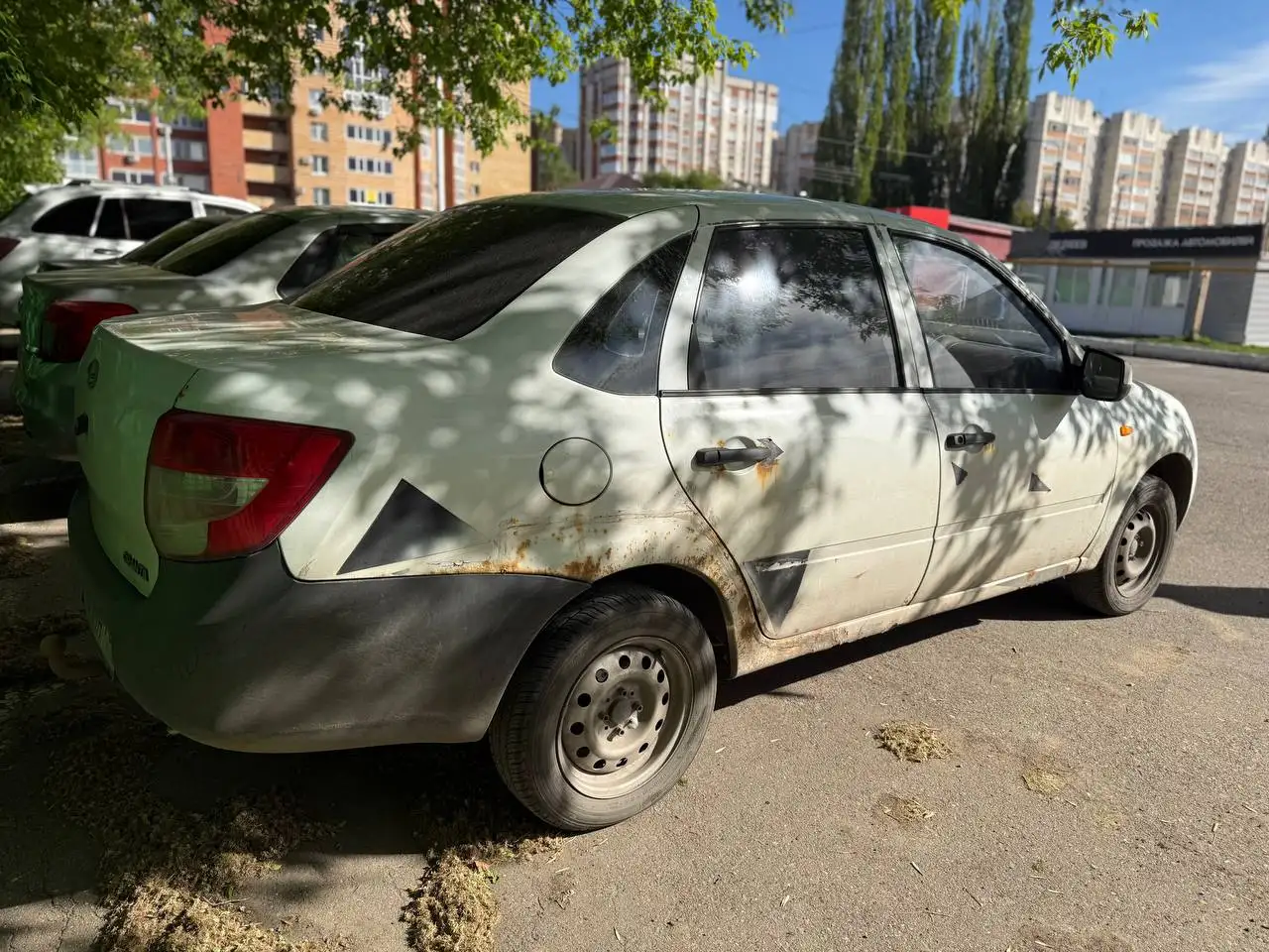 Гранта 2012 года - Легковые автомобили (Авто) в Неизвестно
