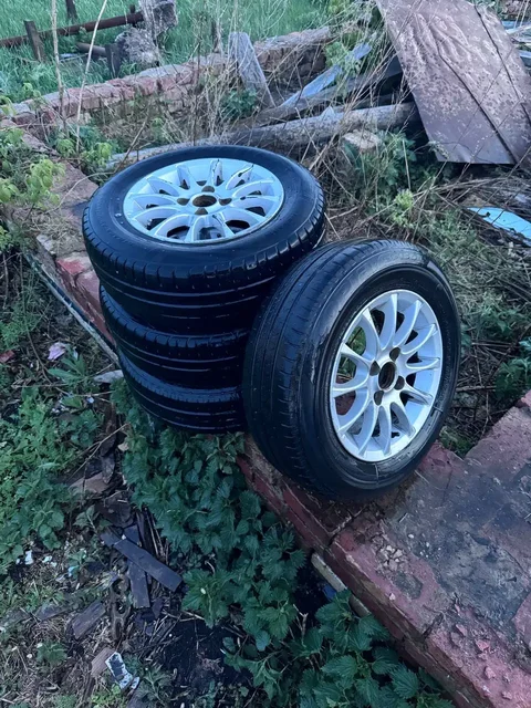 Резина летняя 175/70R13 на ВАЗ - Авто в Неизвестно