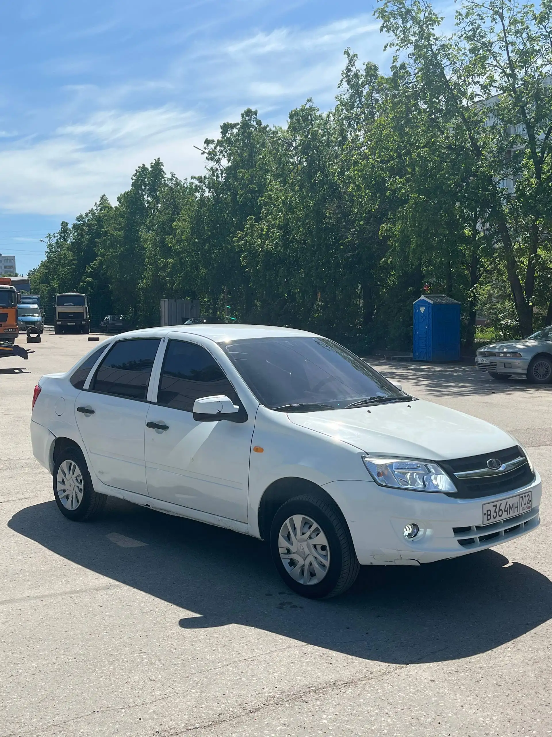 Lada Granta 2012 - Б/у автомобили под работу / до 300000 руб. (Авто) в Неизвестно