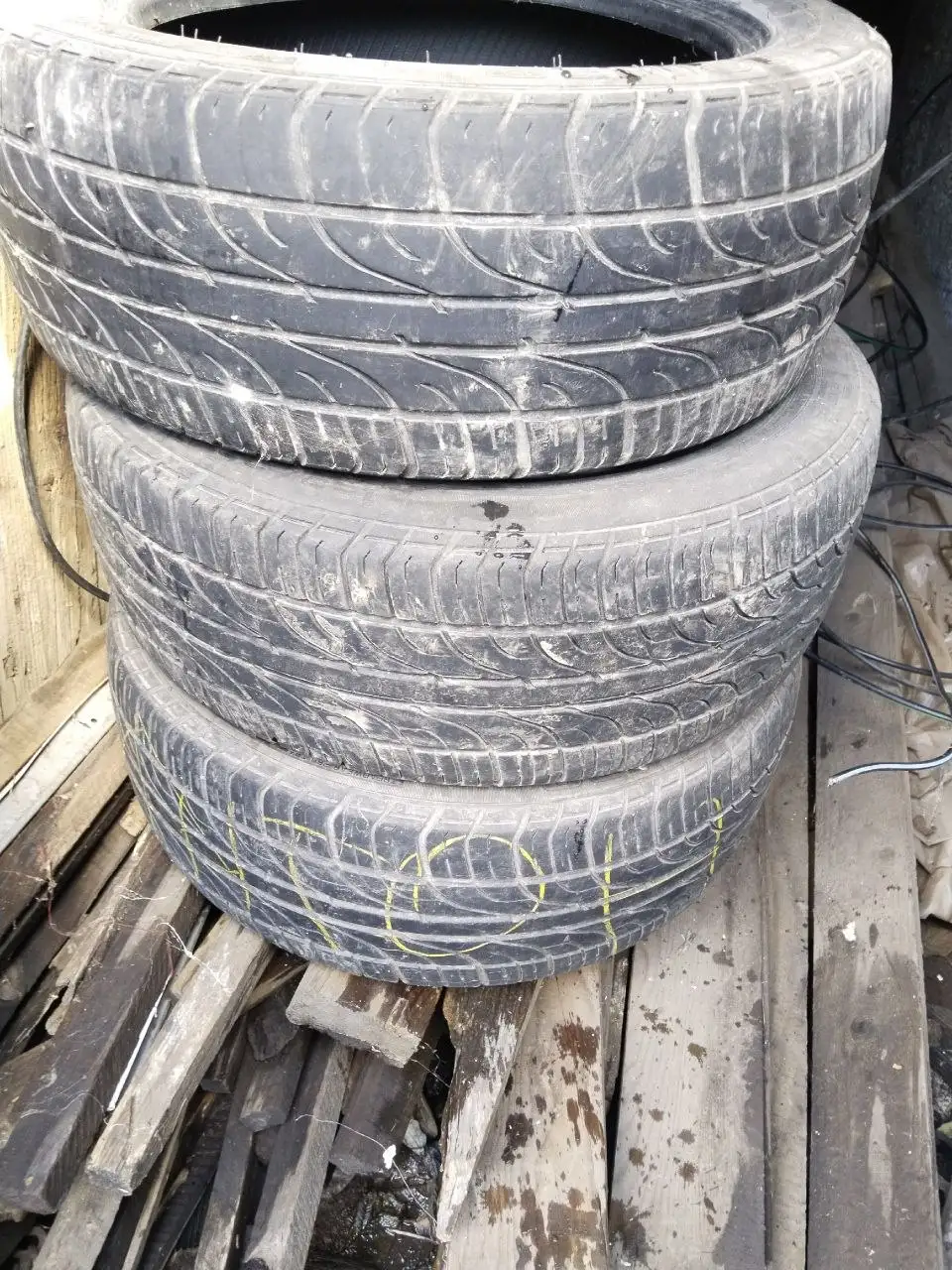 Шины 195/55 R15 б/у - Шины (Авто) в Неизвестно