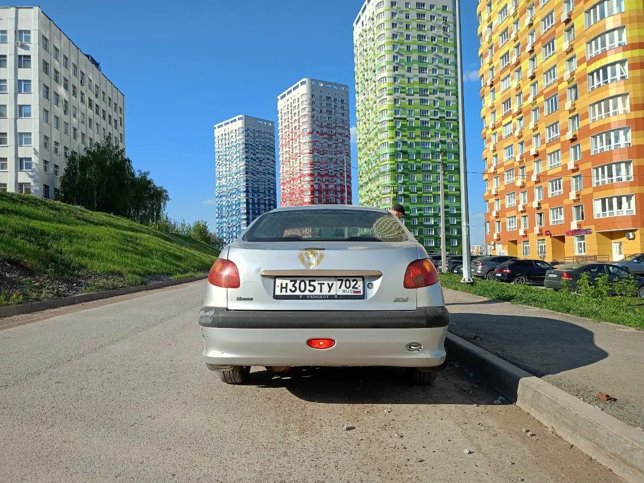 Peugeot 206 в хорошем состоянии - Peugeot 206 (Авто) в Неизвестно