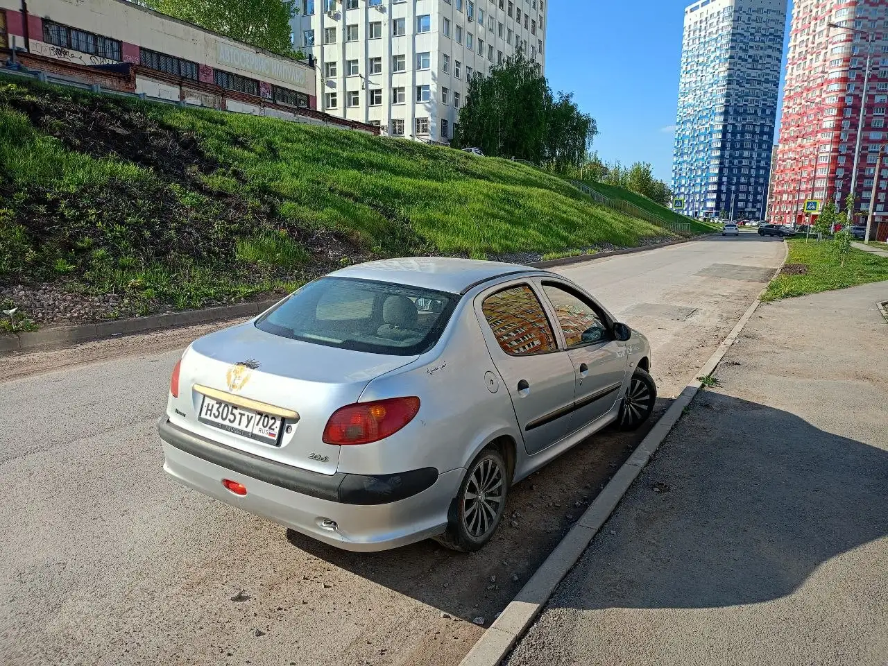 Peugeot 206 в хорошем состоянии - Peugeot 206 (Авто) в Неизвестно