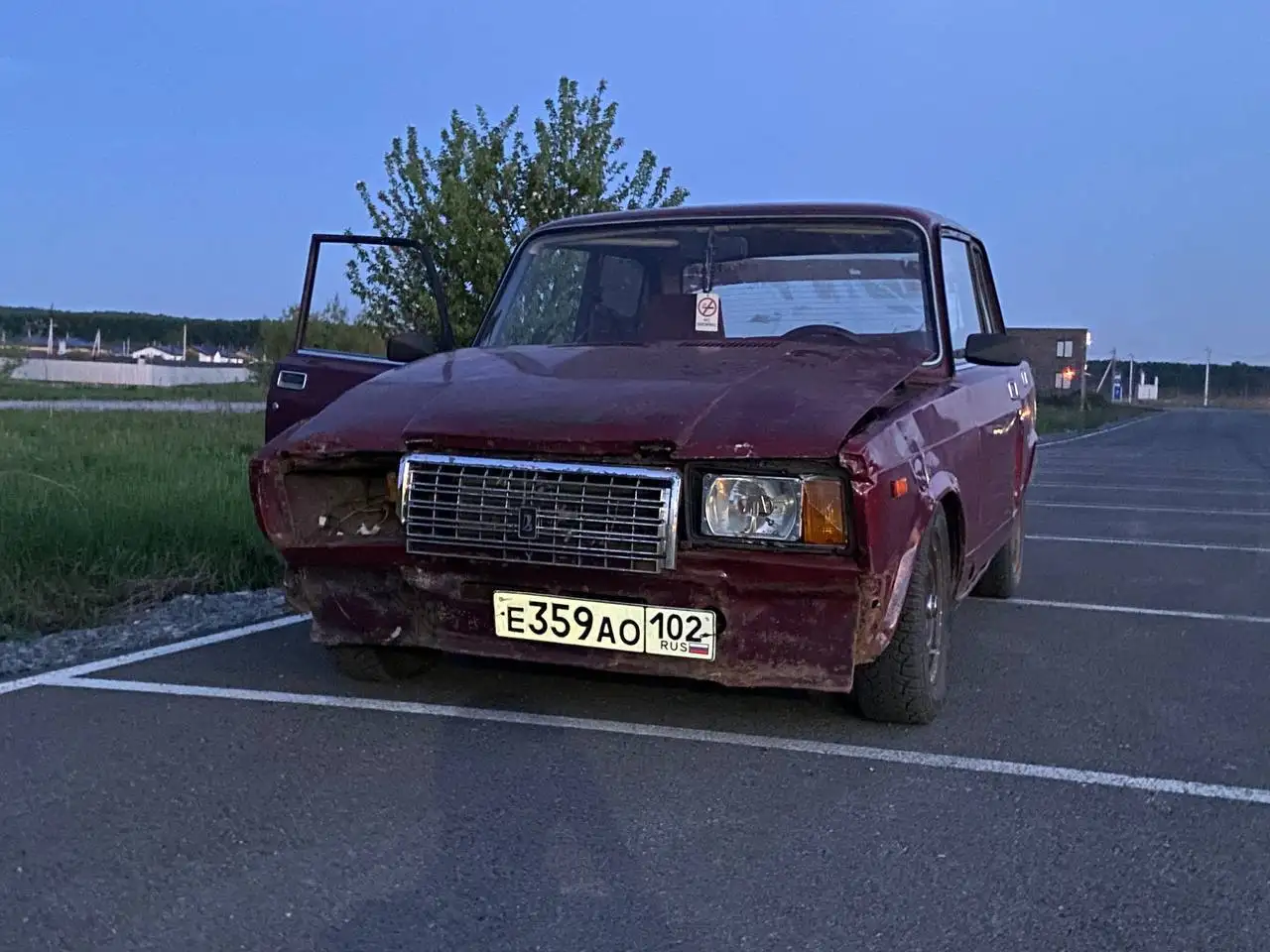 Жига дрыга 2002 года: на ходу, карбюратор, красный салон - Легковые автомобили (Авто) в Неизвестно