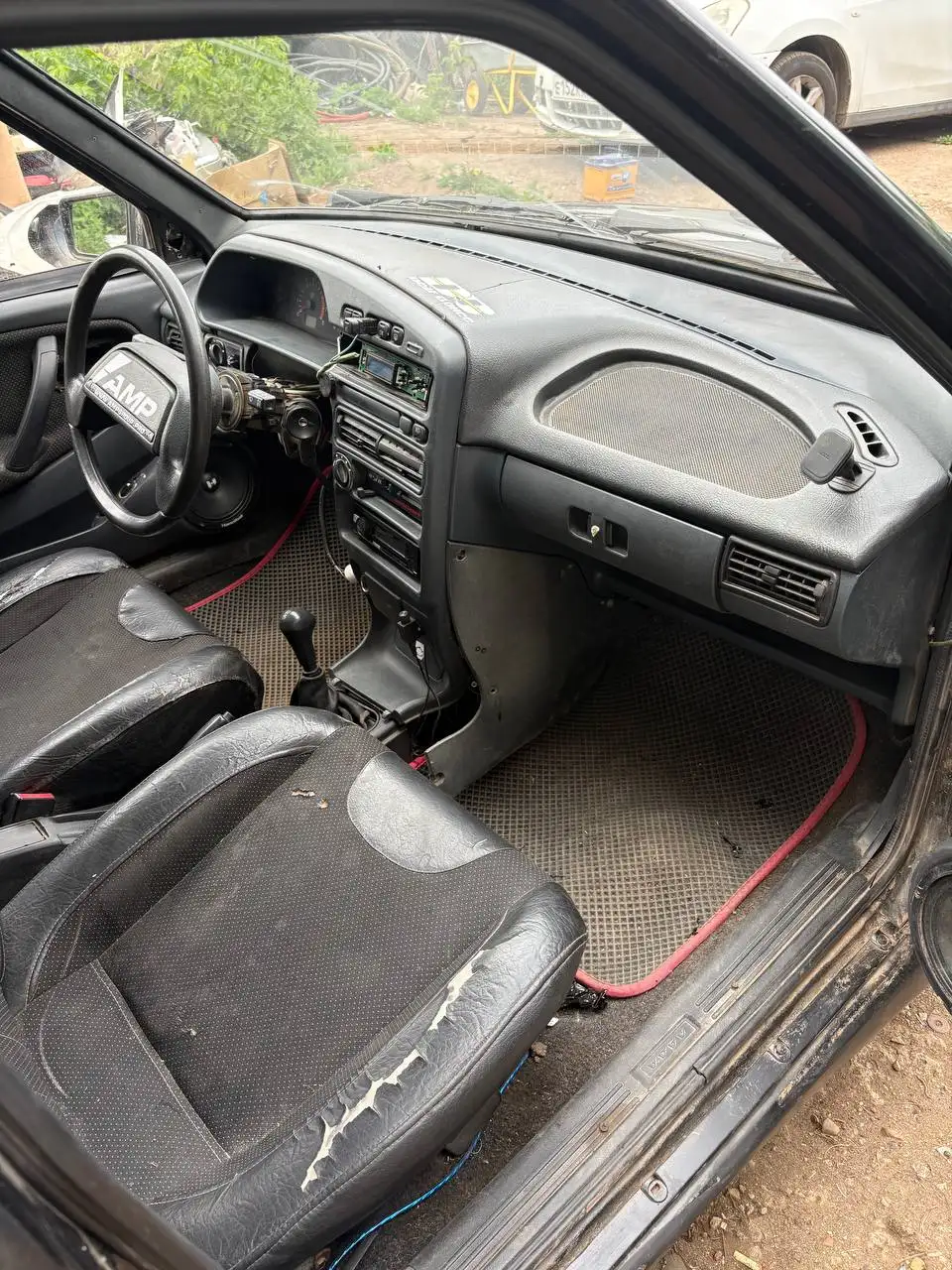 Продажа ВАЗ 2114 2010 года - Легковые автомобили (Авто) в Неизвестно