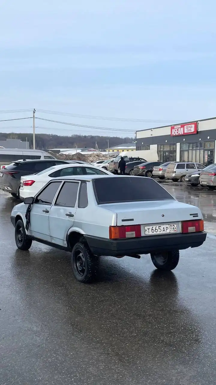 BMW E46 2001 г.в. в хорошем состоянии - Легковые автомобили (Авто) в Неизвестно