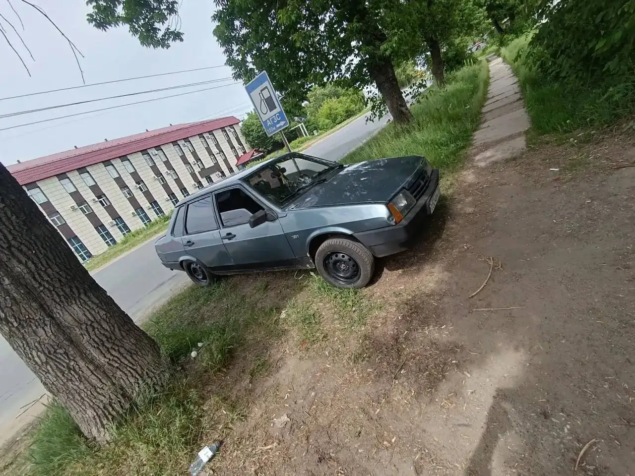 ВАЗ 21099 2000 года выпуска - Легковые автомобили (Авто) в Неизвестно
