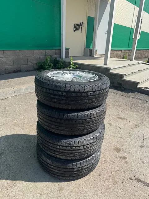 Продам шины Goodyear R15 185/65/15 - Hyundai Santa Fe в Неизвестно