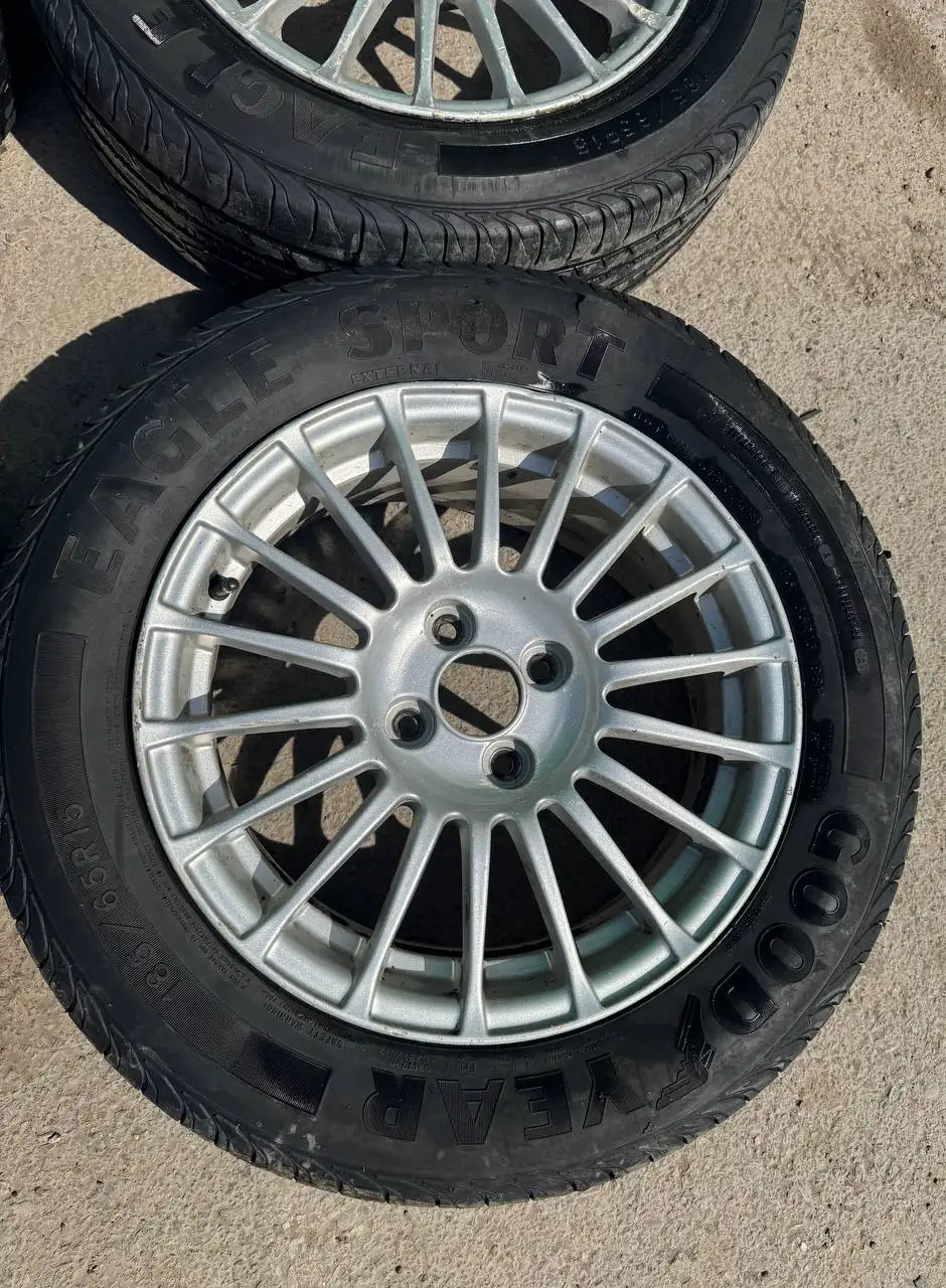 Продам шины Goodyear R15 185/65/15 - Шины и диски (Авто) в Неизвестно